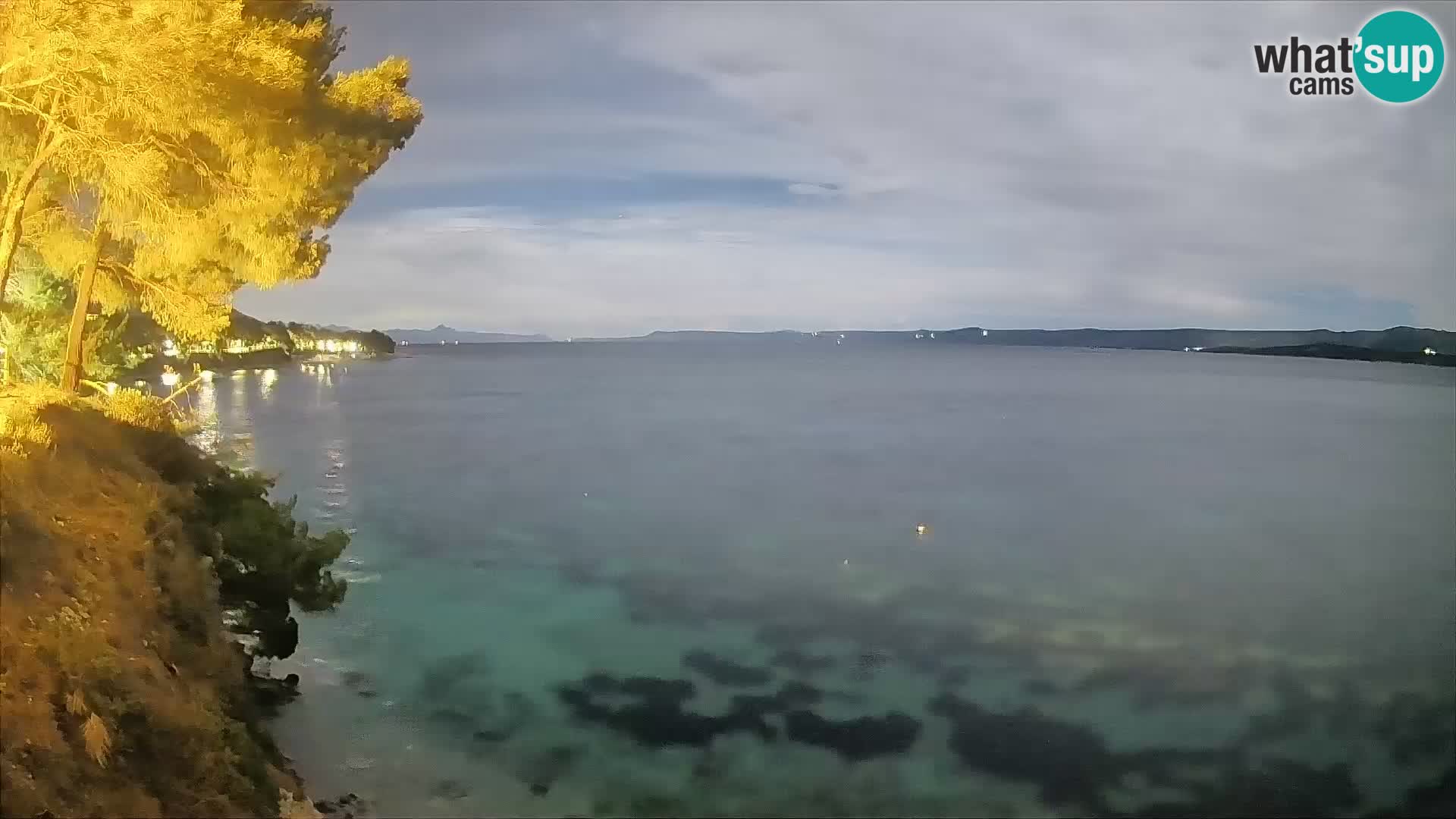 Web kamera Potočine Bol – Pogled uživo na plažu Borak, otok Brač