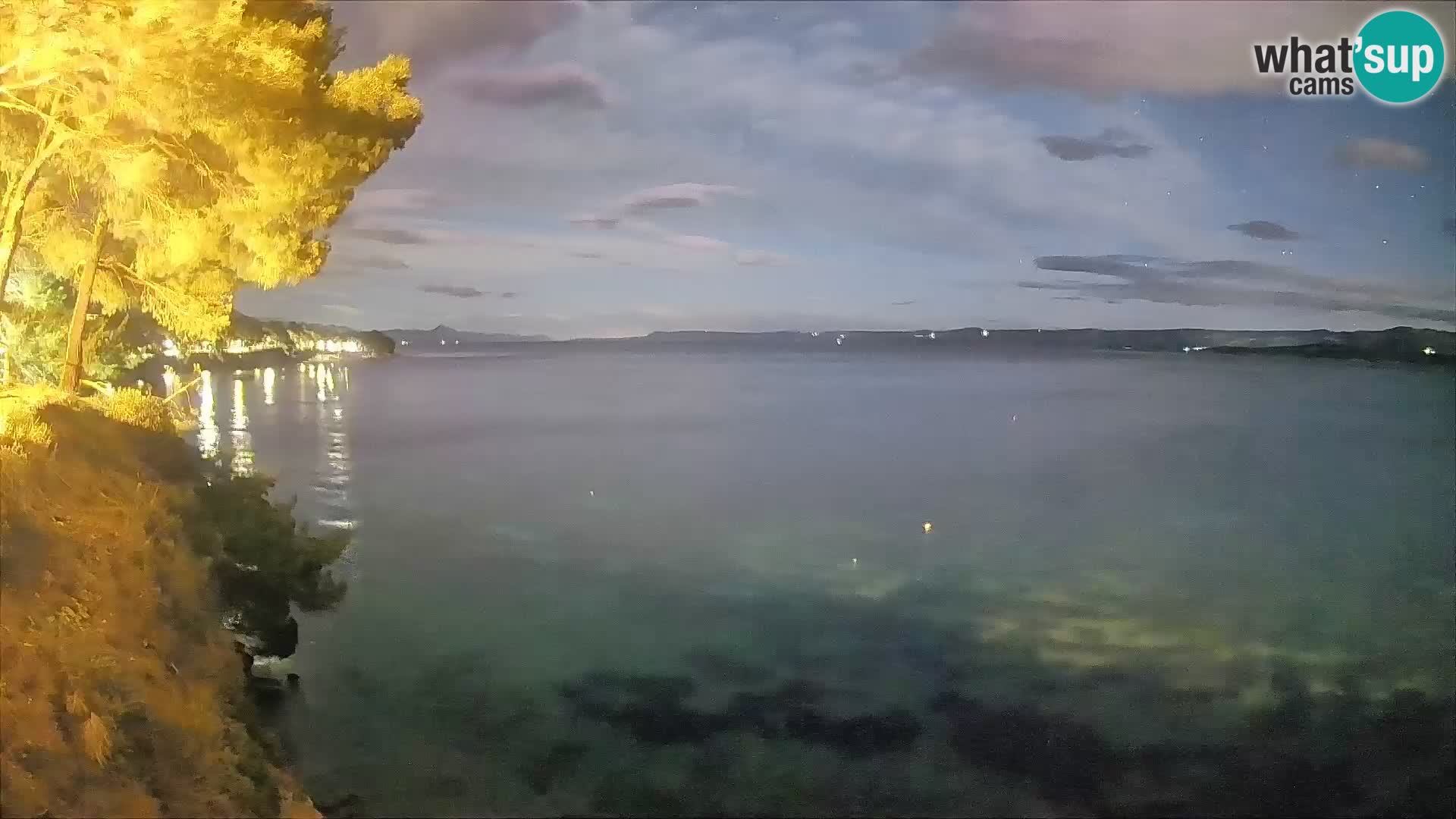 Web kamera Potočine Bol – Pogled uživo na plažu Borak, otok Brač