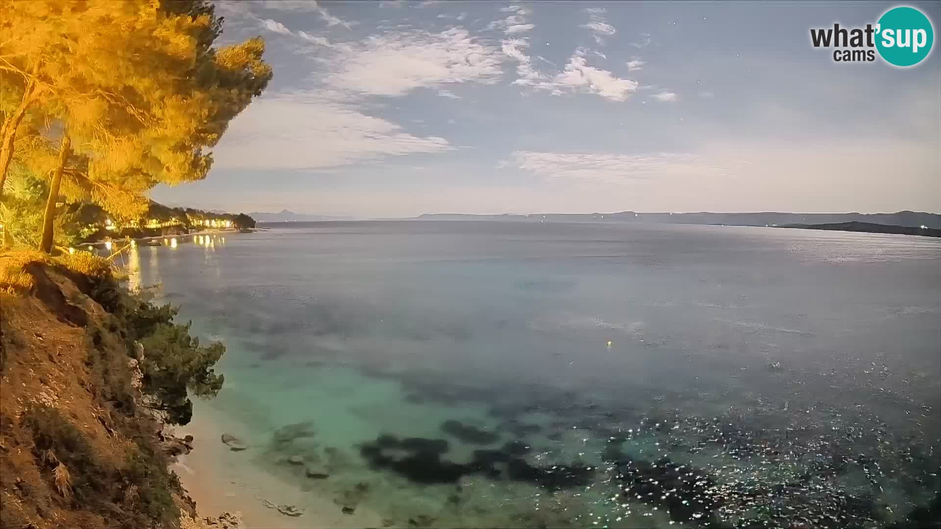Web kamera Potočine Bol – Pogled uživo na plažu Borak, otok Brač