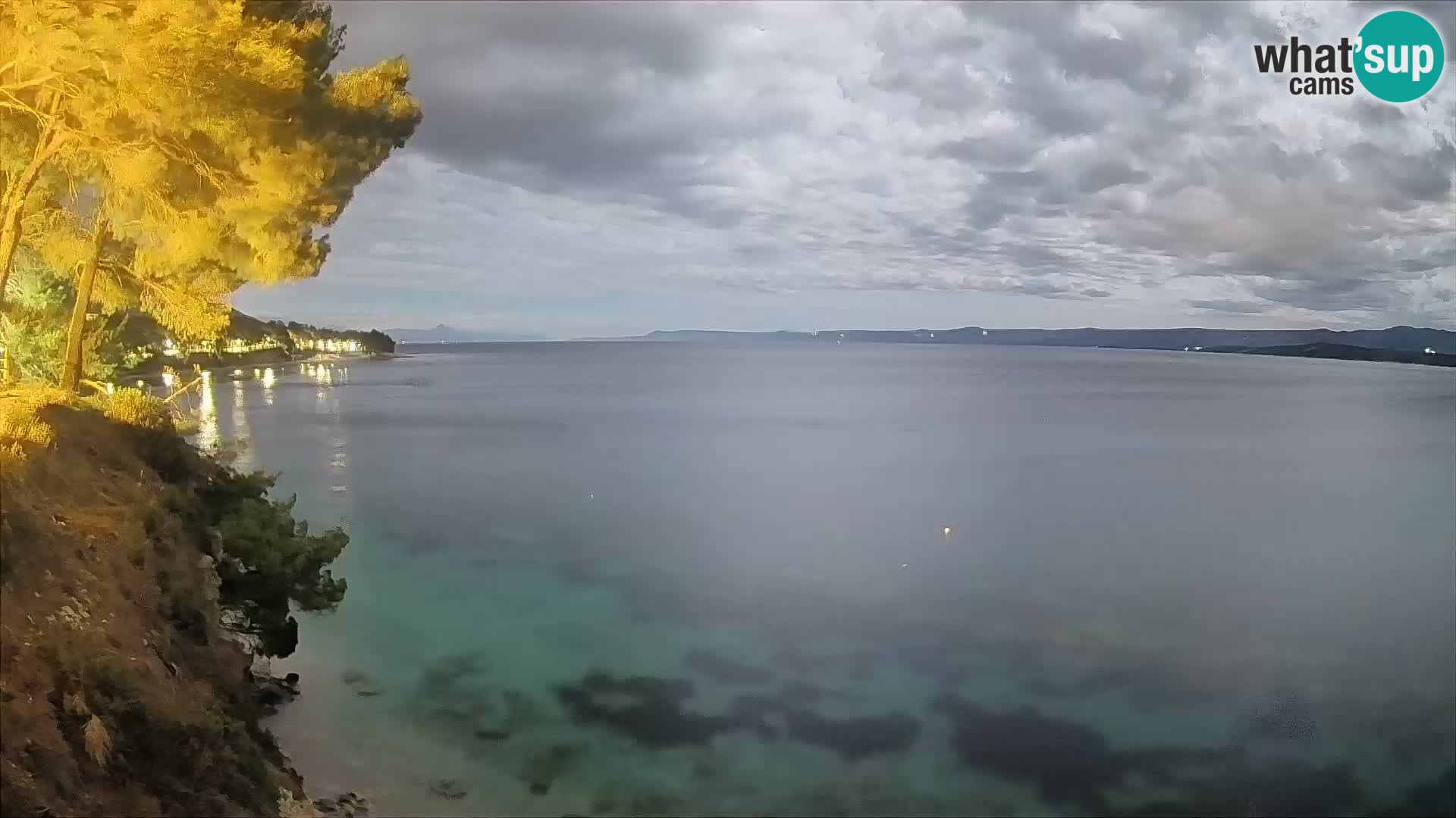 Web kamera Potočine Bol – Pogled uživo na plažu Borak, otok Brač