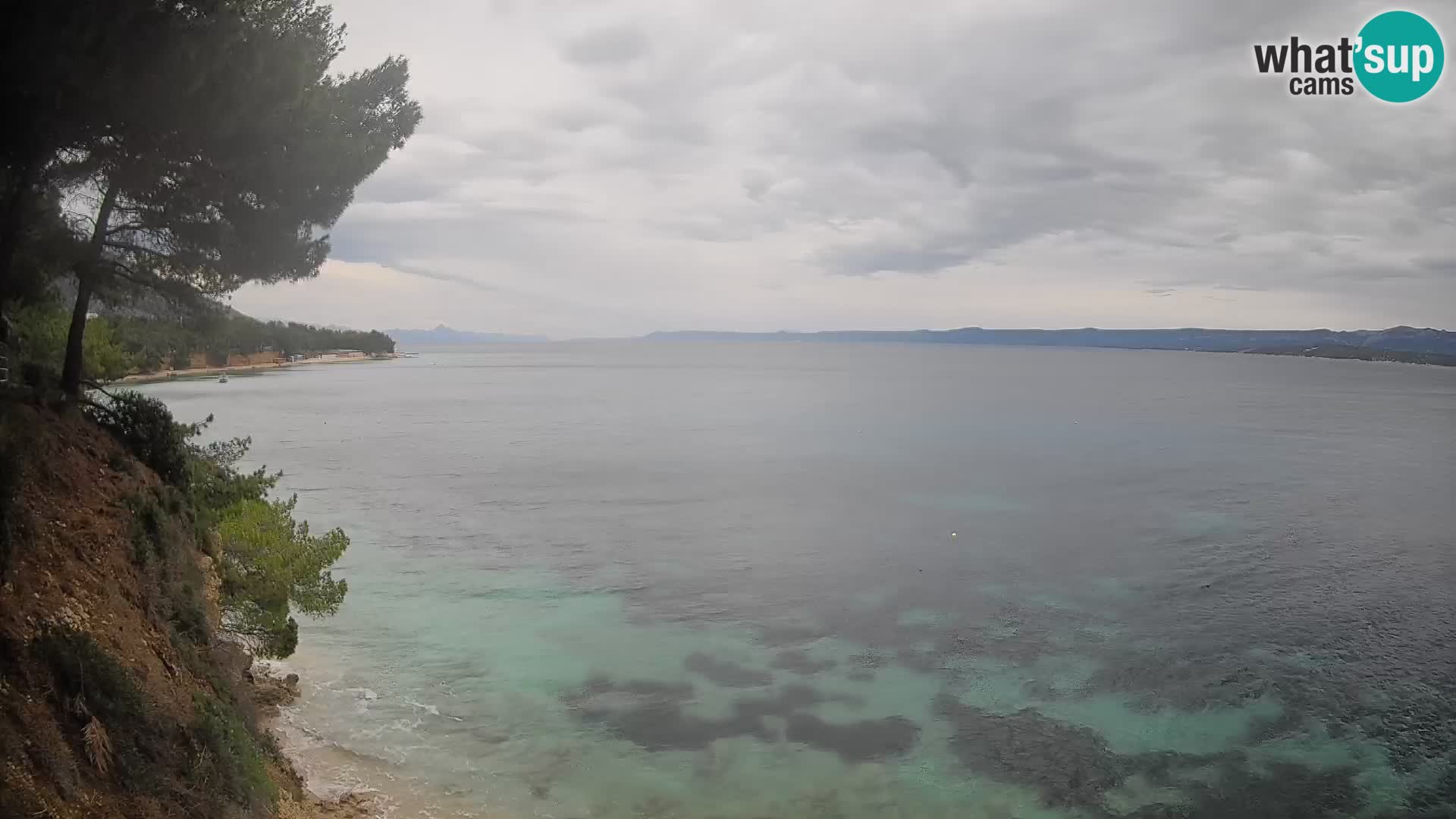 Spletna kamera Plaža Potočine Bol – Pogled v živo na plažo Borak, otok Brač