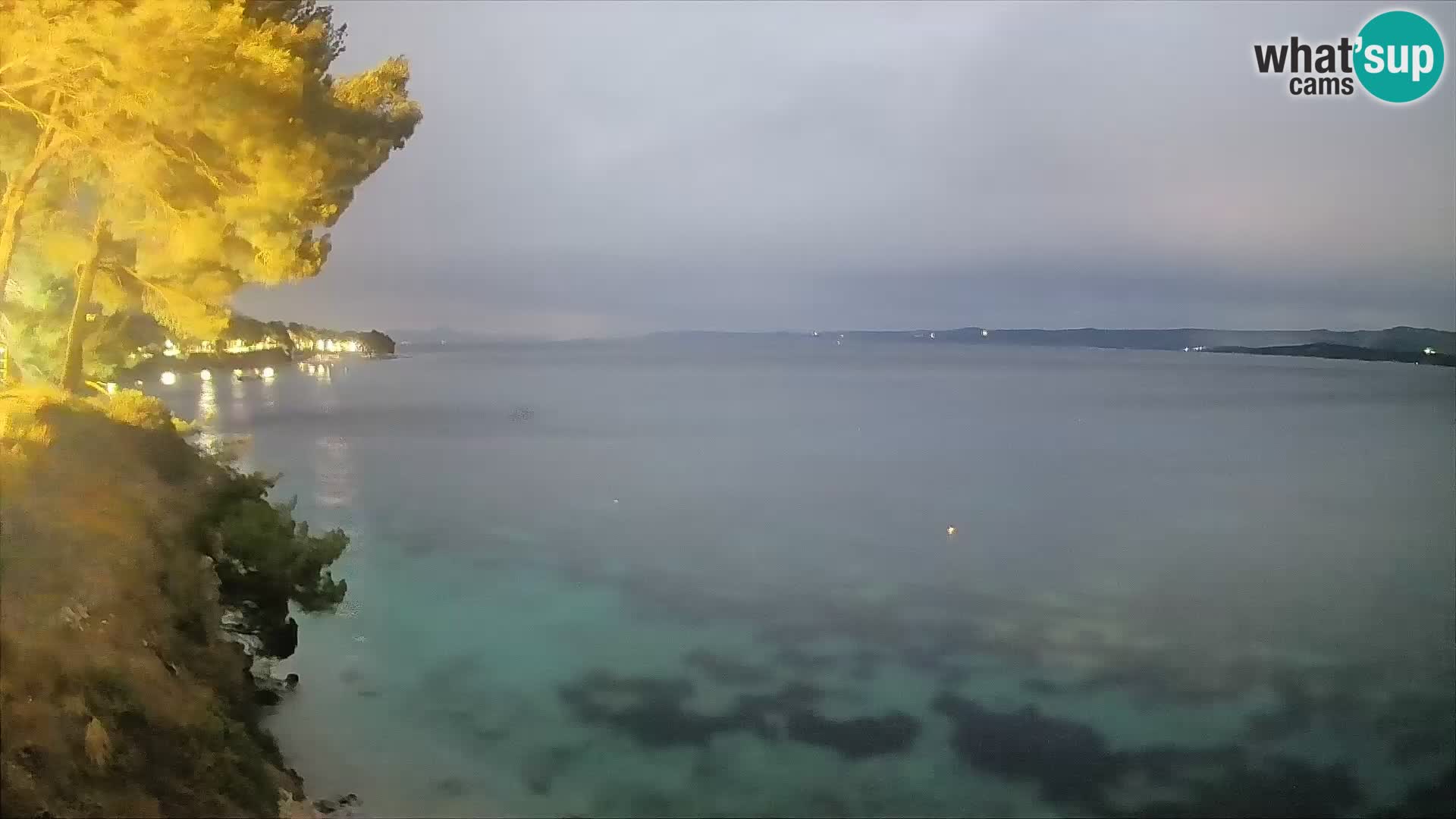 Web kamera Potočine Bol – Pogled uživo na plažu Borak, otok Brač