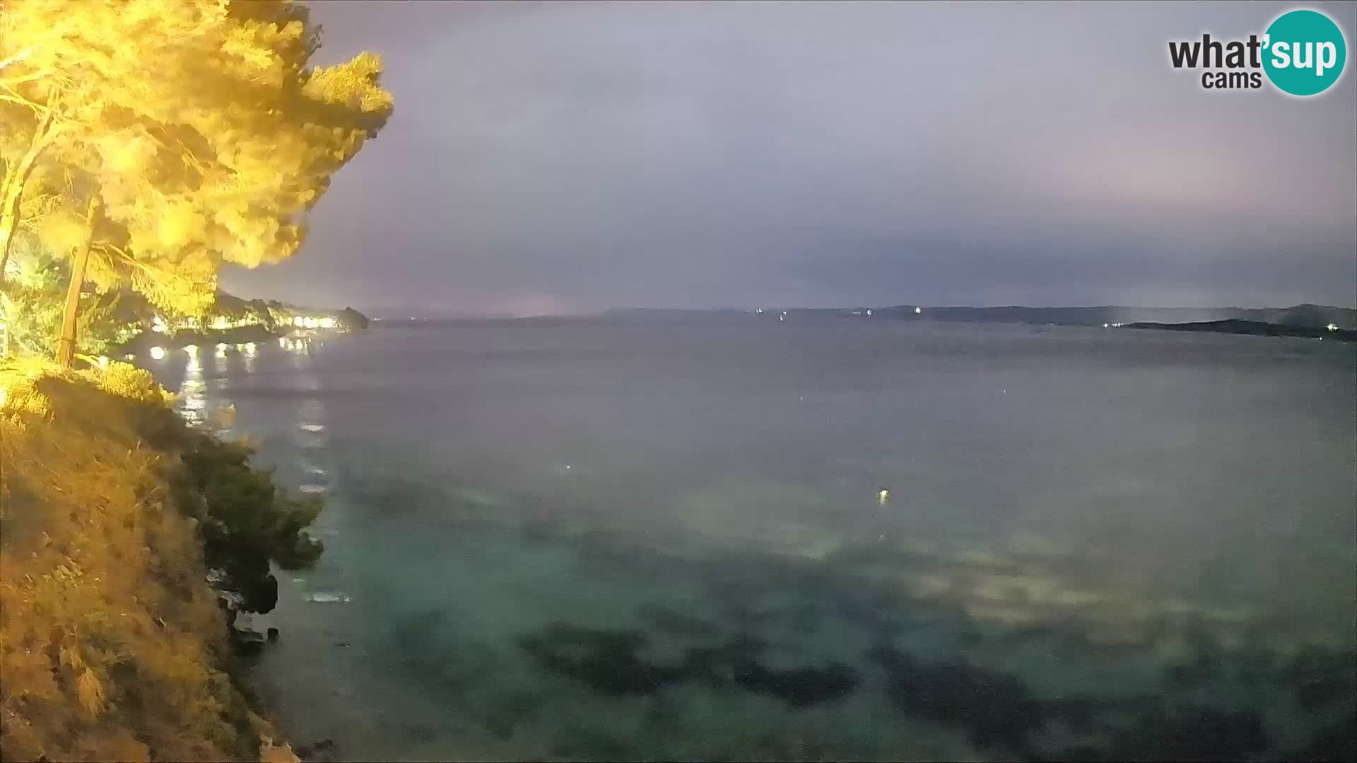 Web kamera Potočine Bol – Pogled uživo na plažu Borak, otok Brač