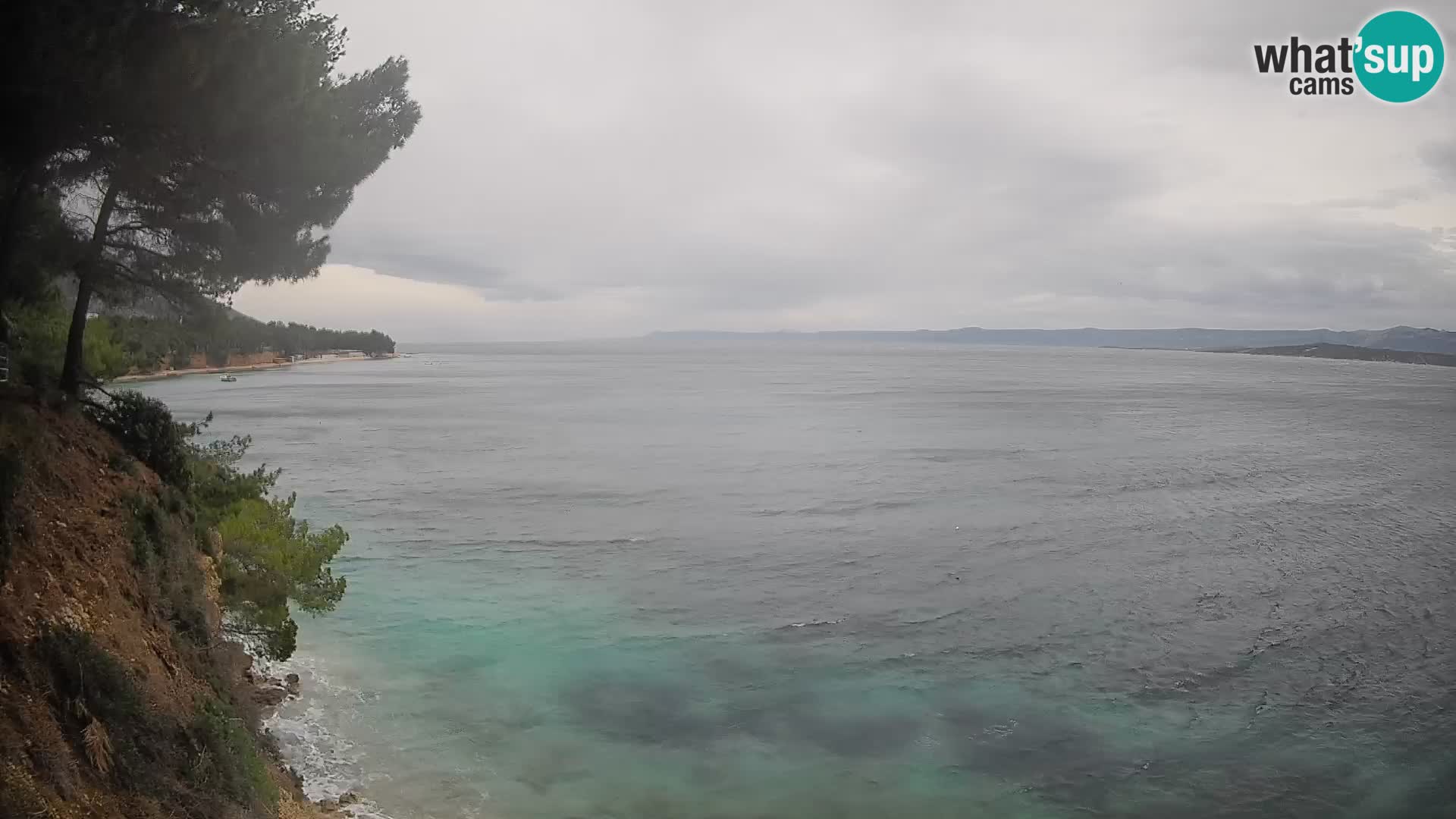 Spletna kamera Plaža Potočine Bol – Pogled v živo na plažo Borak, otok Brač