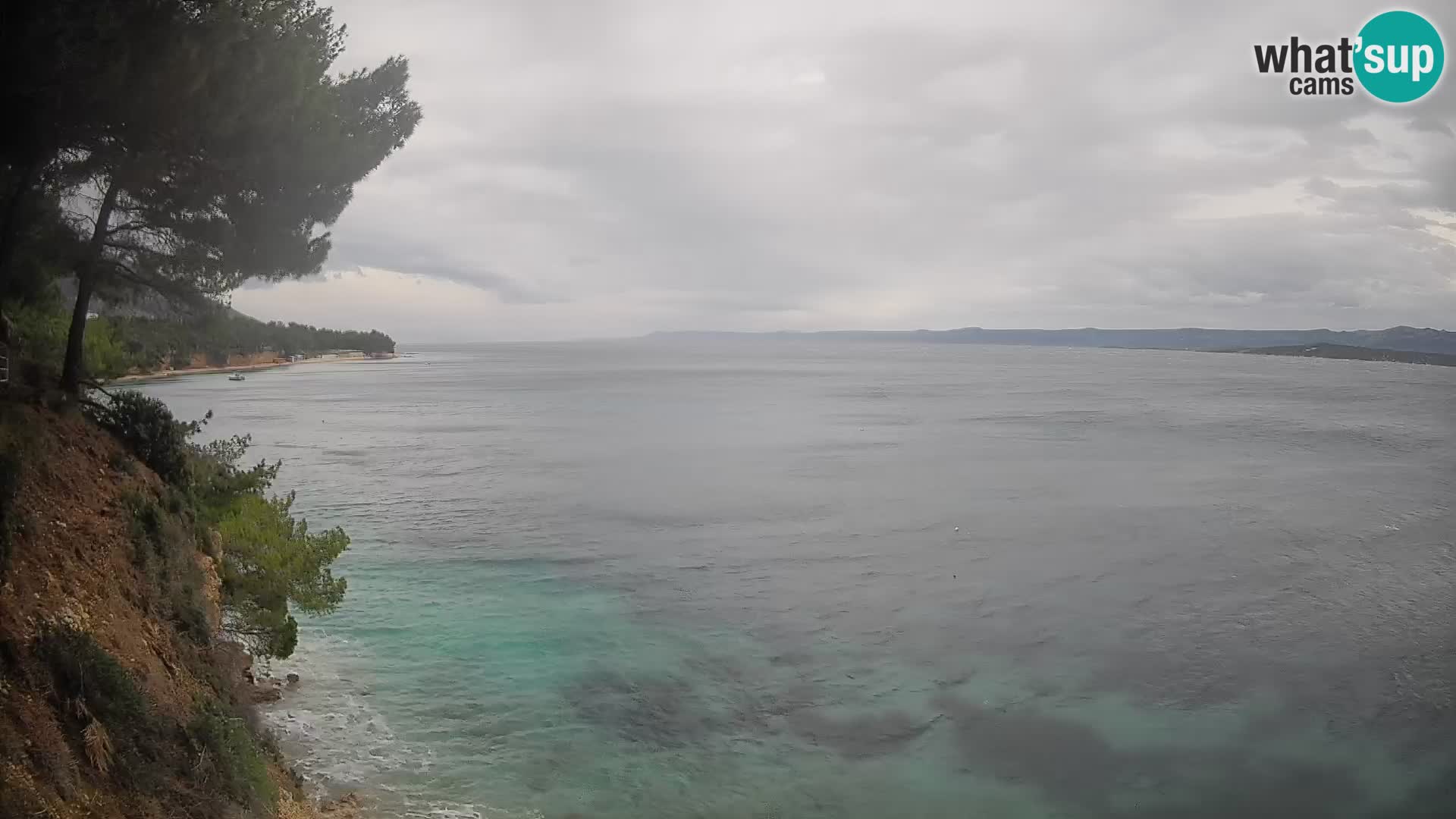Spletna kamera Plaža Potočine Bol – Pogled v živo na plažo Borak, otok Brač