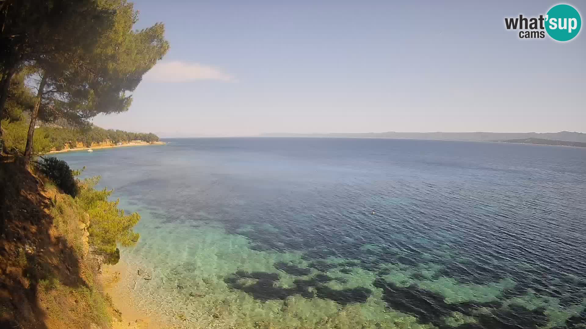 Spletna kamera Plaža Potočine Bol – Pogled v živo na plažo Borak, otok Brač