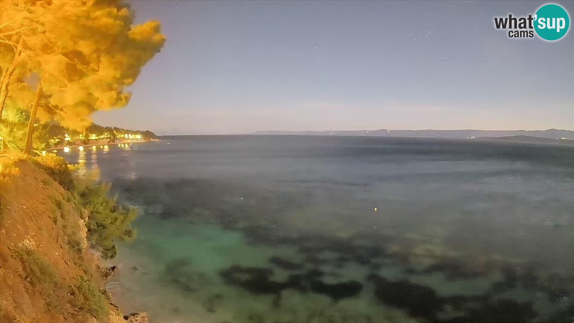 Spletna kamera Plaža Potočine Bol – Pogled v živo na plažo Borak, otok Brač