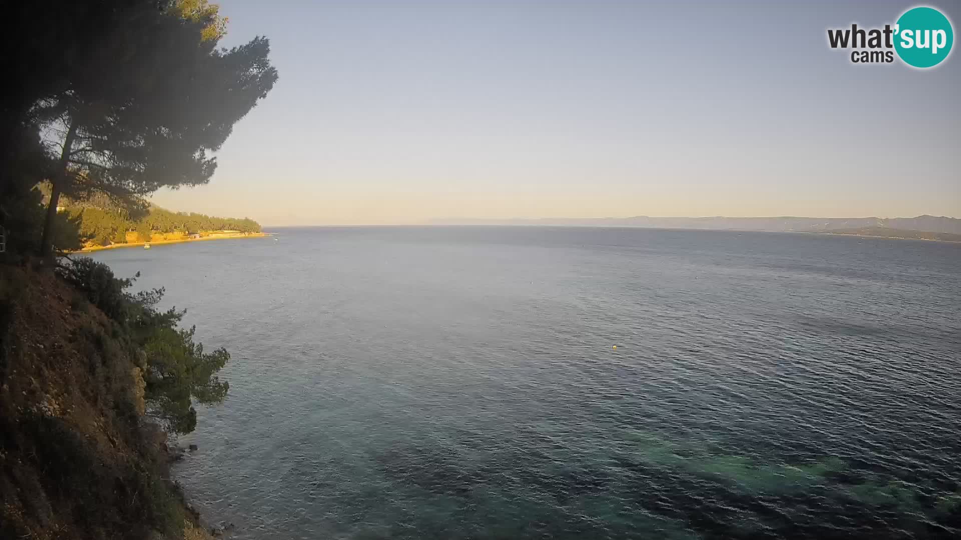 Spletna kamera Plaža Potočine Bol – Pogled v živo na plažo Borak, otok Brač
