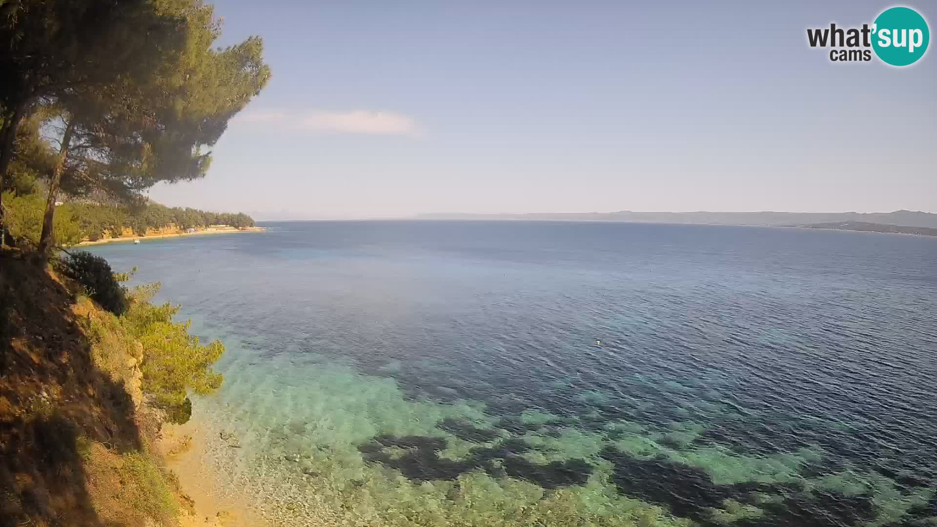 Spletna kamera Plaža Potočine Bol – Pogled v živo na plažo Borak, otok Brač