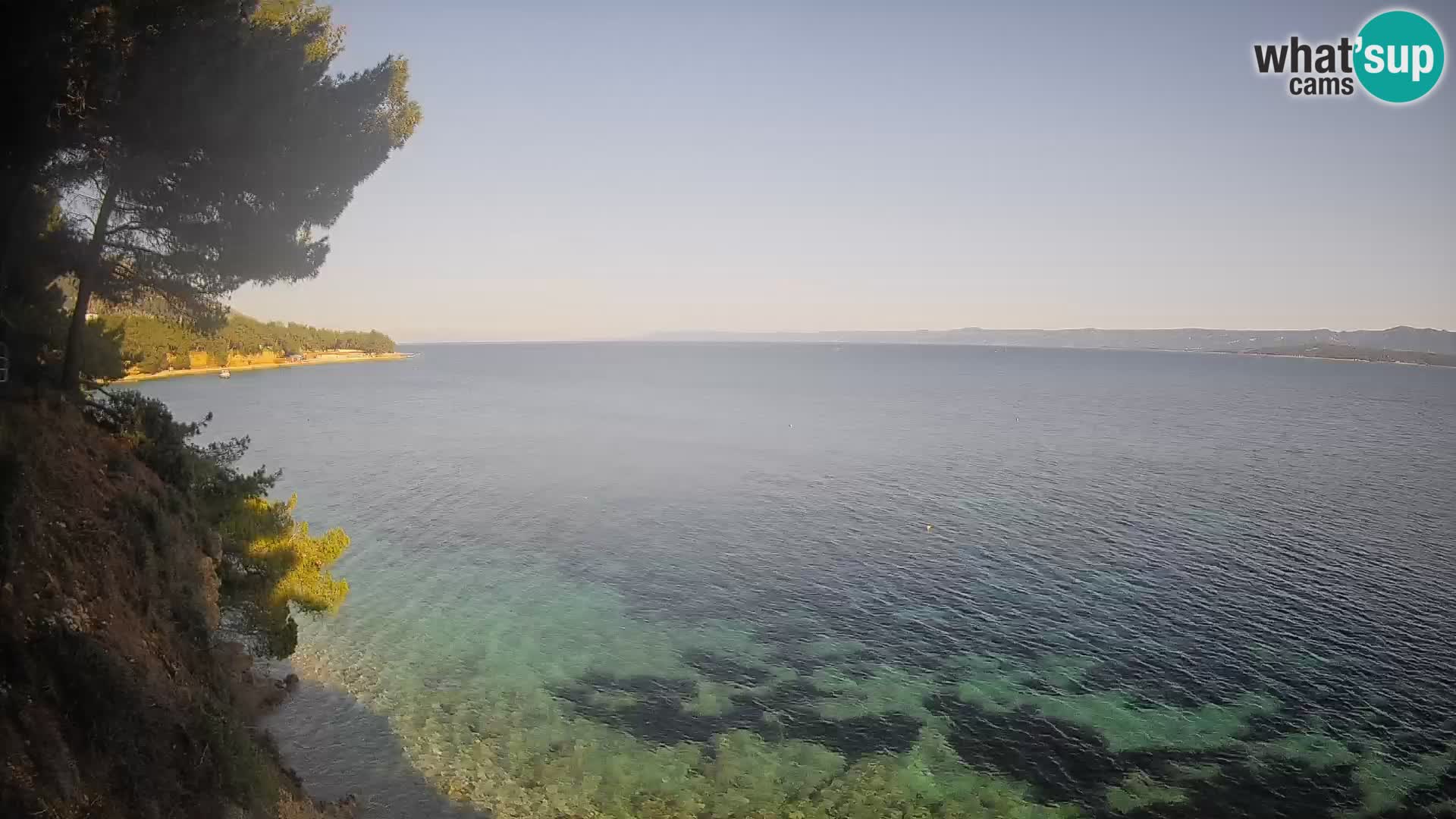 Spletna kamera Plaža Potočine Bol – Pogled v živo na plažo Borak, otok Brač