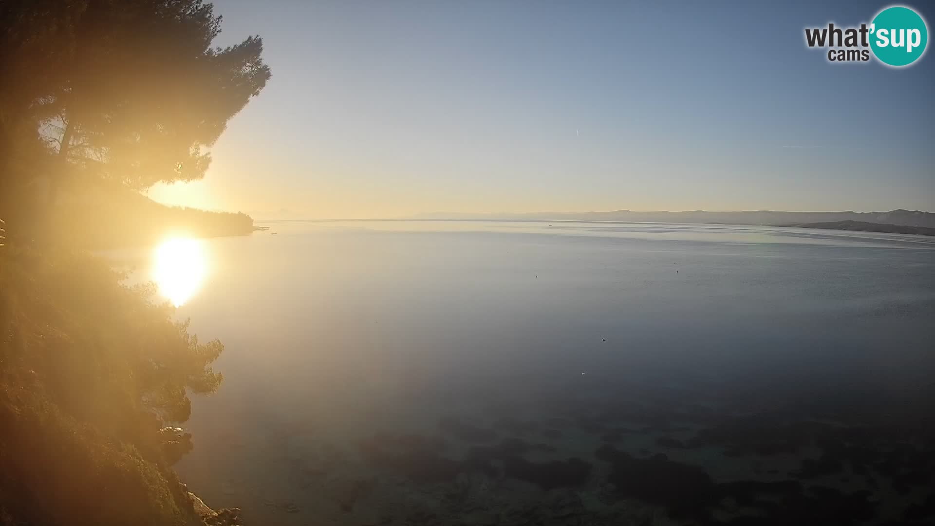 Web kamera Potočine Bol – Pogled uživo na plažu Borak, otok Brač