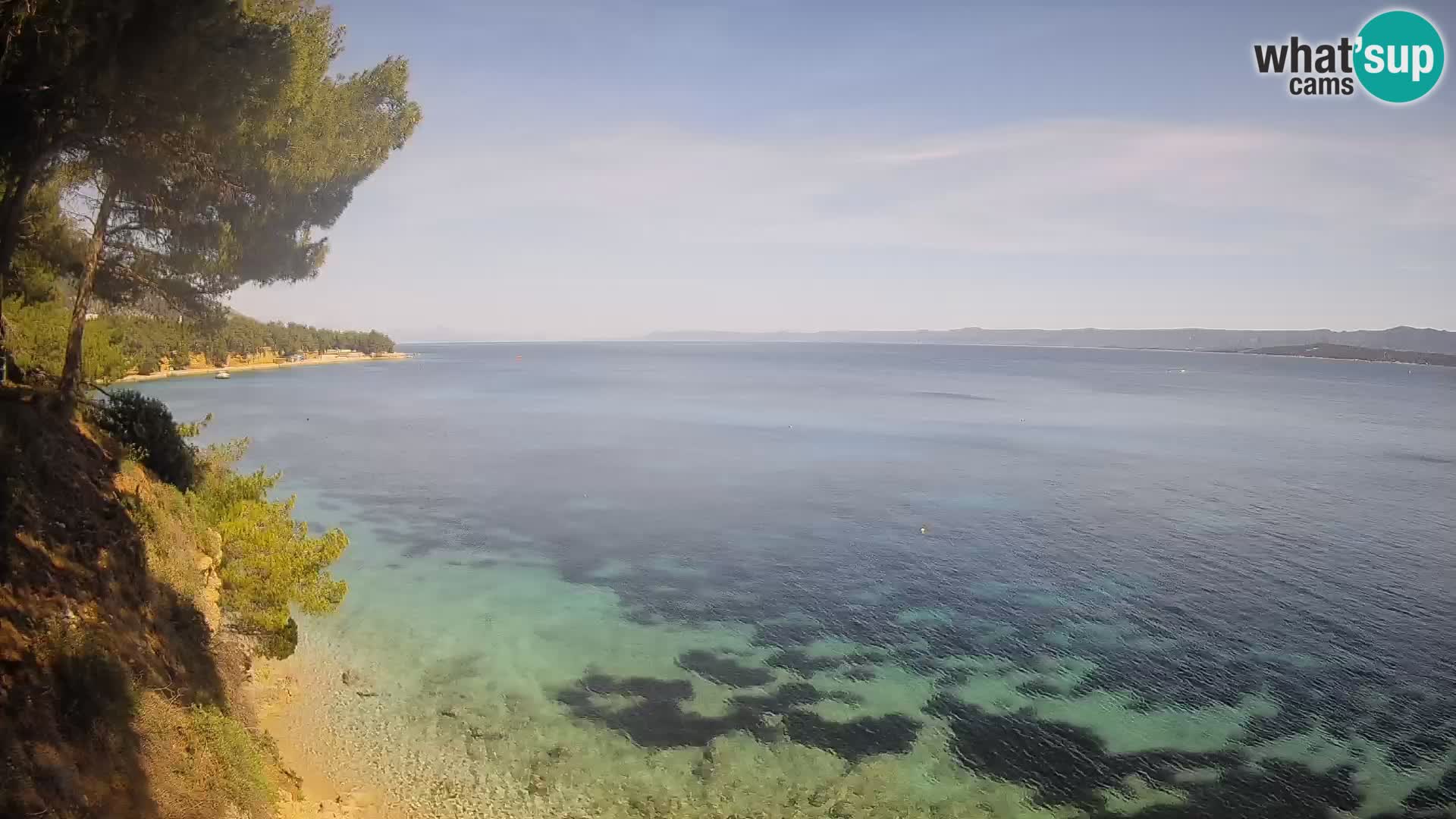 Spletna kamera Plaža Potočine Bol – Pogled v živo na plažo Borak, otok Brač