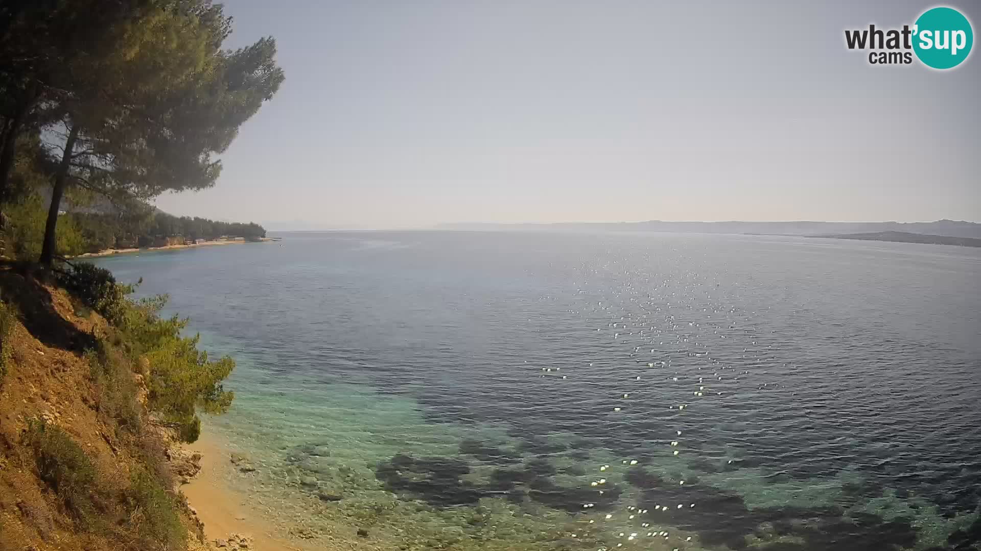 Spletna kamera Plaža Potočine Bol – Pogled v živo na plažo Borak, otok Brač