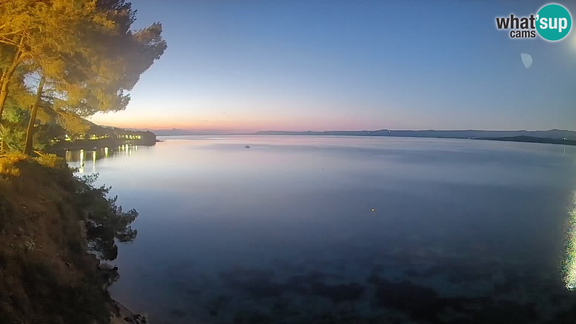 Webcam Spiaggia Potočine Bol – Vista live sulla spiaggia Borak, Isola di Brač