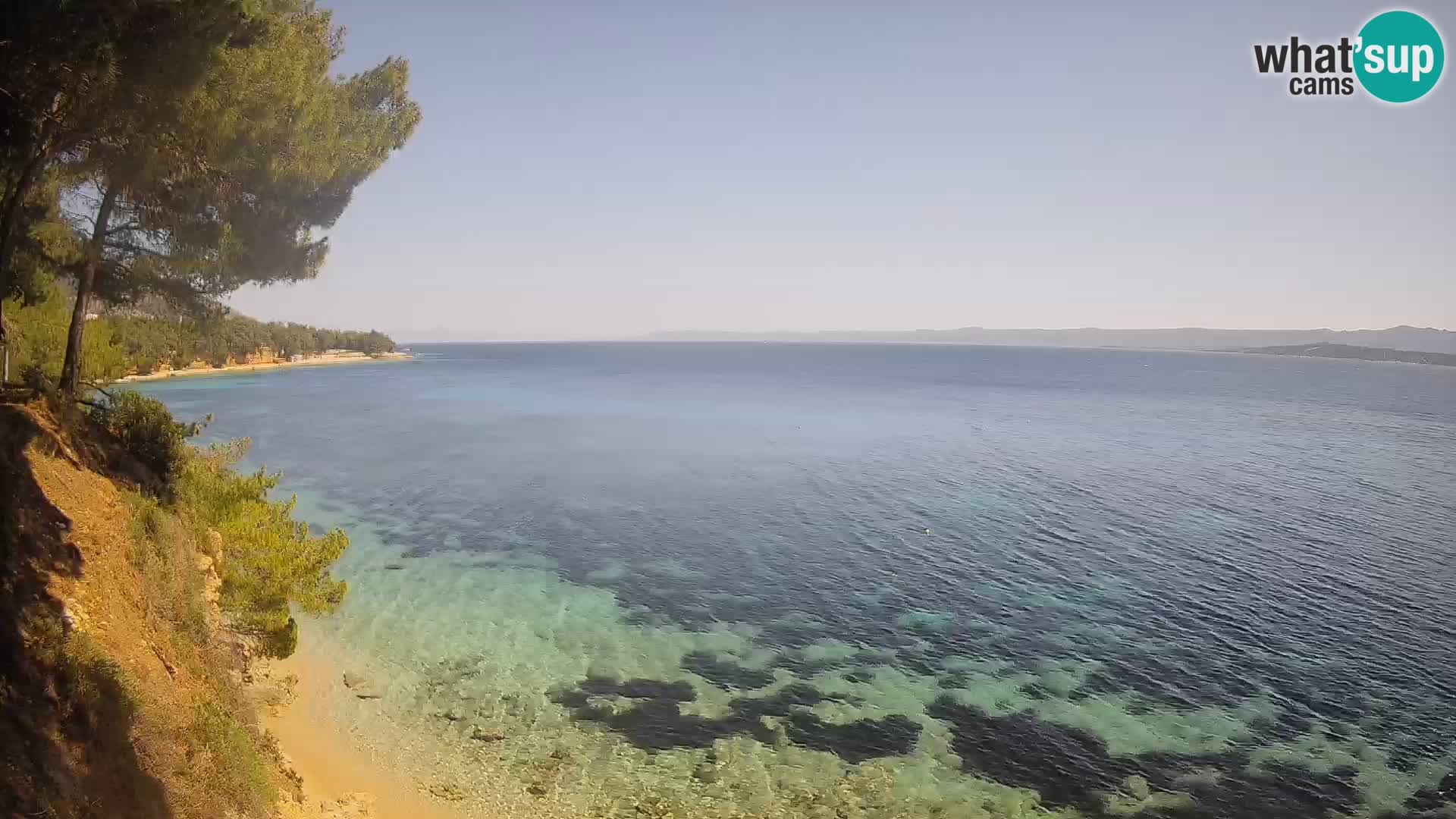 Spletna kamera Plaža Potočine Bol – Pogled v živo na plažo Borak, otok Brač