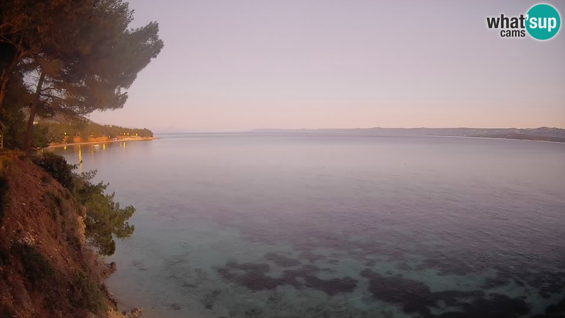 Web kamera Potočine Bol – Pogled uživo na plažu Borak, otok Brač