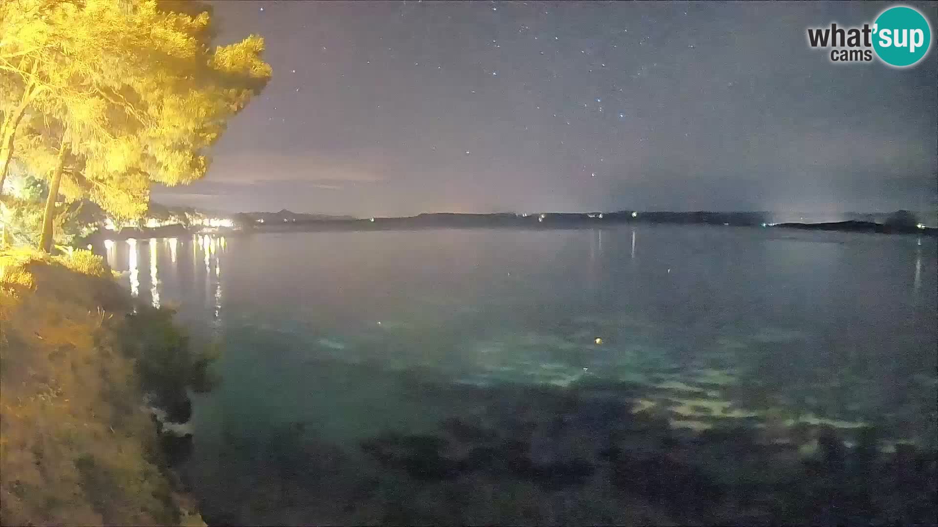 Webcam Spiaggia Potočine Bol – Vista live sulla spiaggia Borak, Isola di Brač