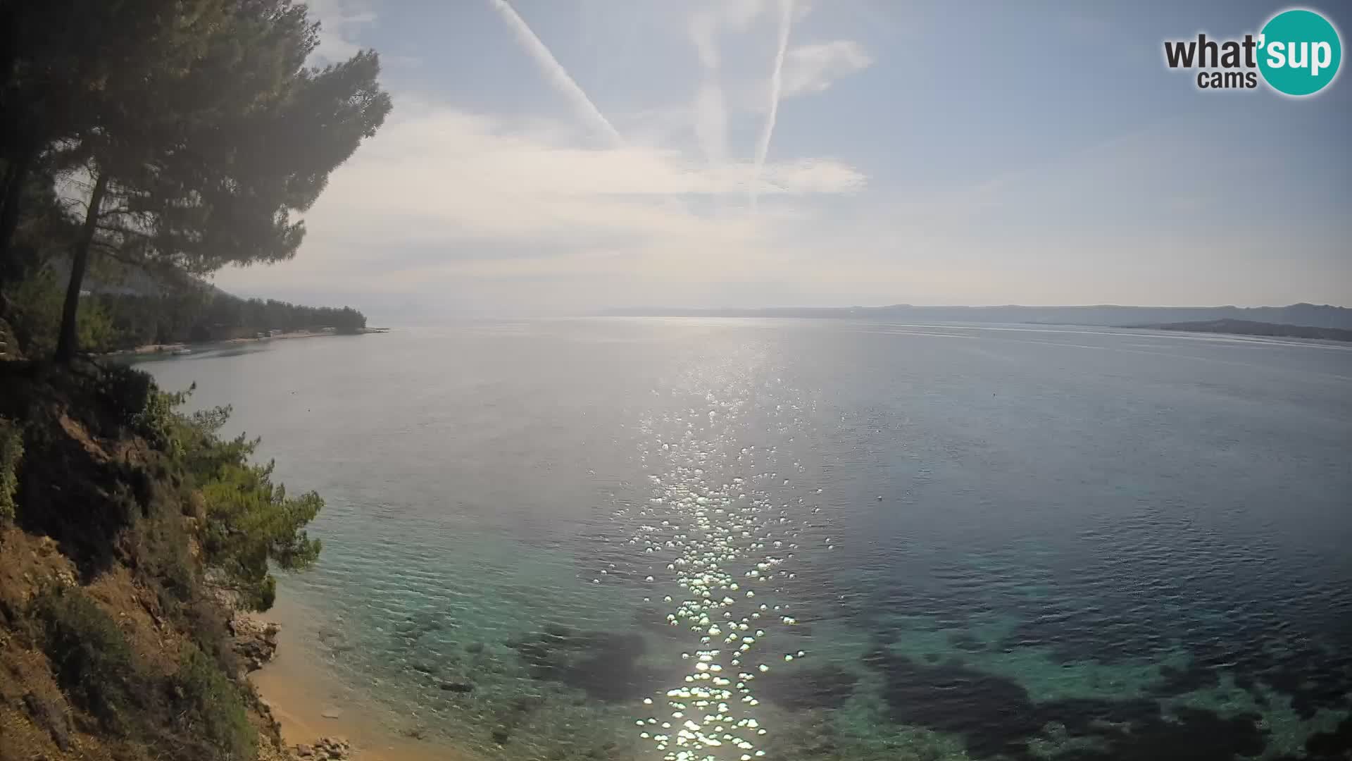 Spletna kamera Plaža Potočine Bol – Pogled v živo na plažo Borak, otok Brač