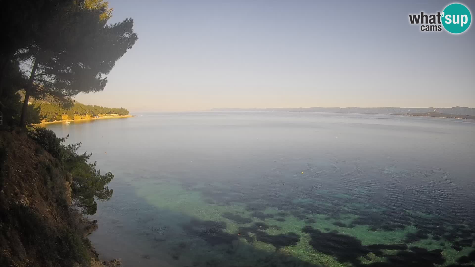 Spletna kamera Plaža Potočine Bol – Pogled v živo na plažo Borak, otok Brač
