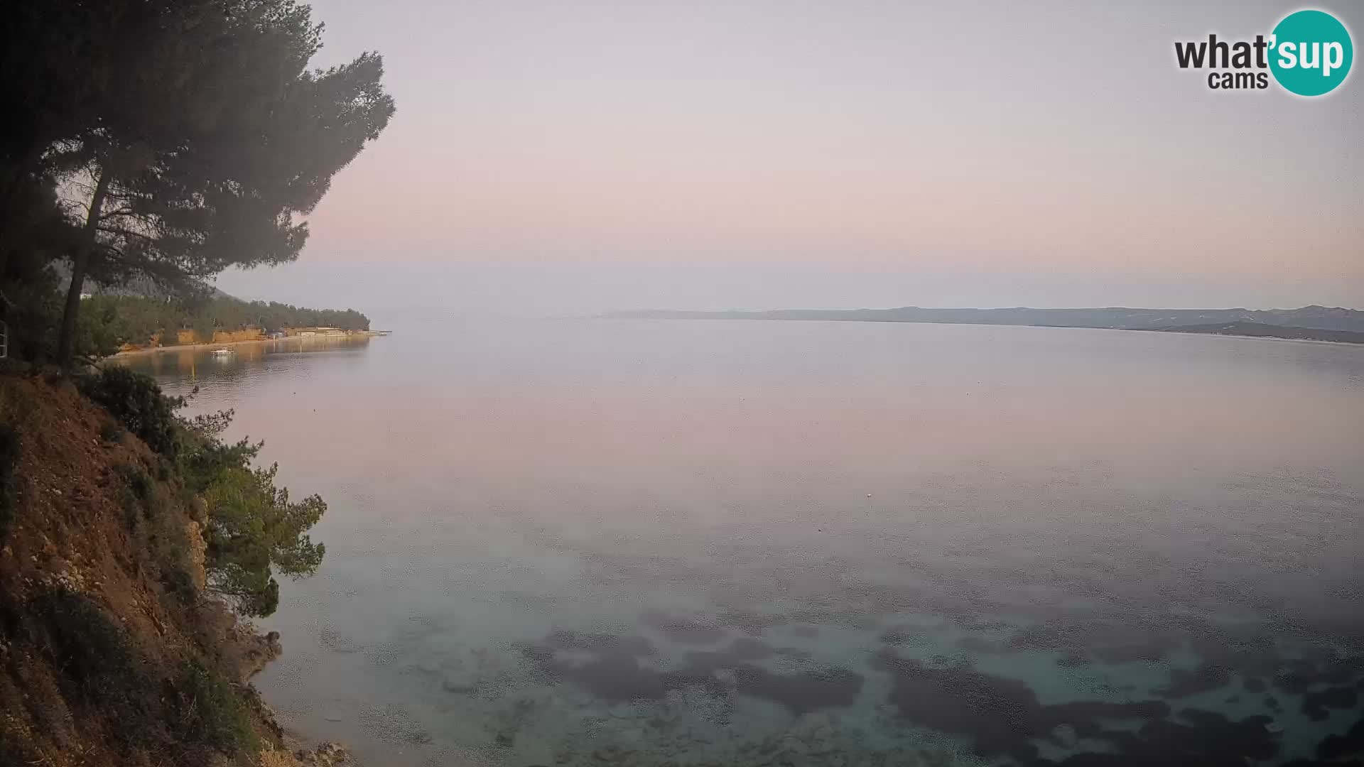 Web kamera Potočine Bol – Pogled uživo na plažu Borak, otok Brač