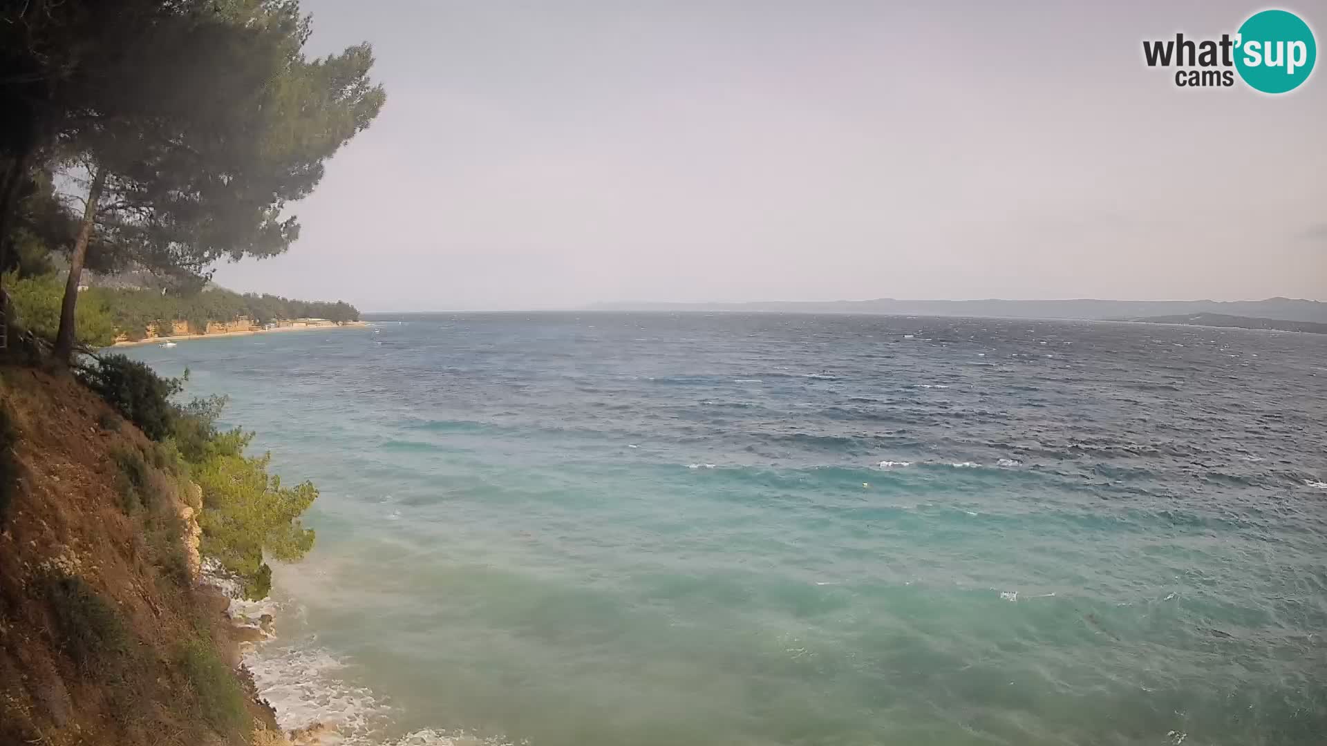 Spletna kamera Plaža Potočine Bol – Pogled v živo na plažo Borak, otok Brač