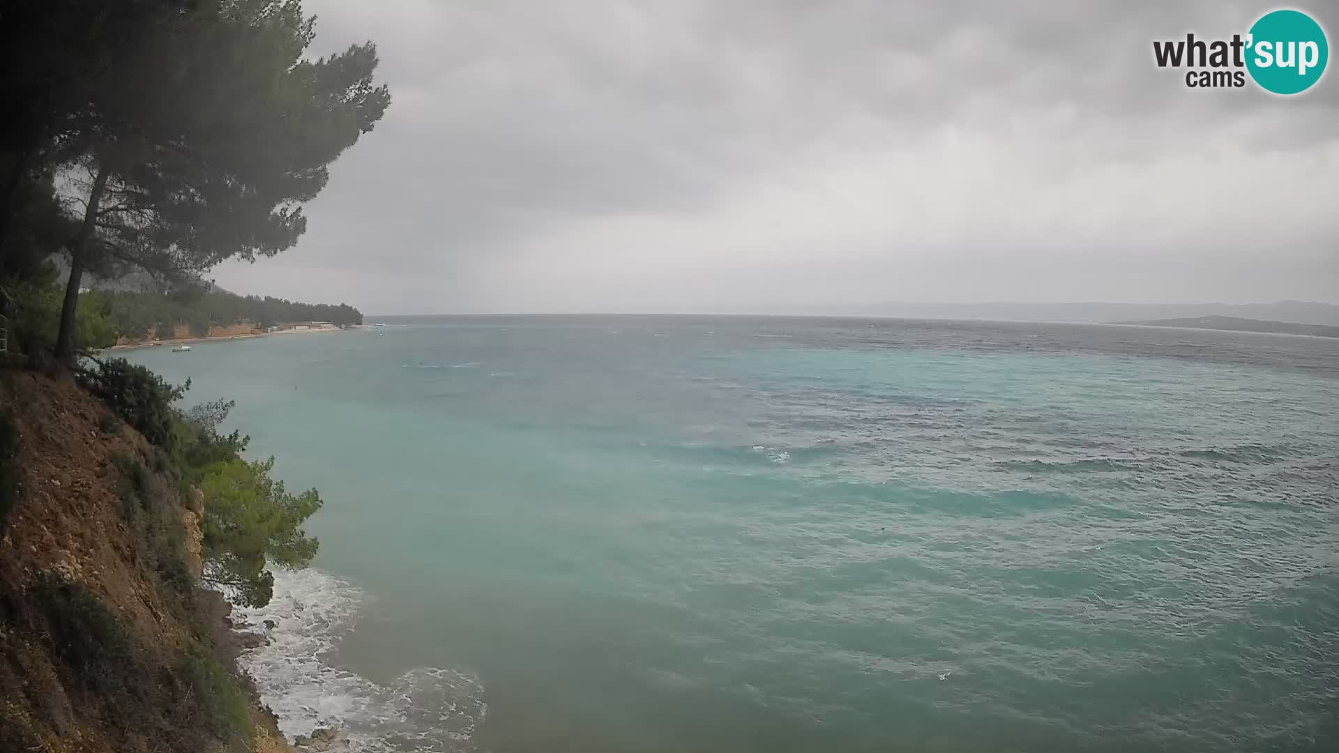 Spletna kamera Plaža Potočine Bol – Pogled v živo na plažo Borak, otok Brač