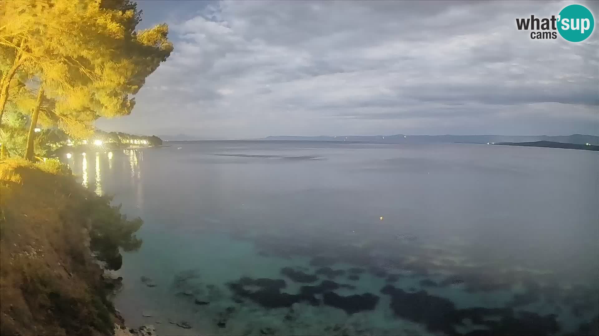 Webcam Spiaggia Potočine Bol – Vista live sulla spiaggia Borak, Isola di Brač