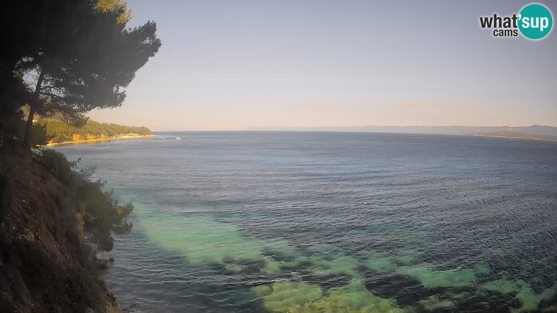 Spletna kamera Plaža Potočine Bol – Pogled v živo na plažo Borak, otok Brač
