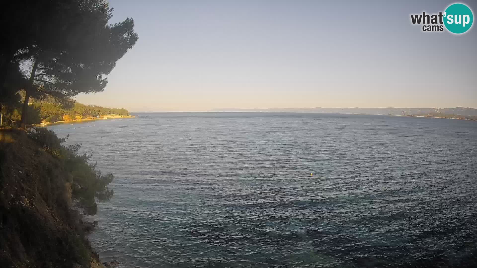 Spletna kamera Plaža Potočine Bol – Pogled v živo na plažo Borak, otok Brač