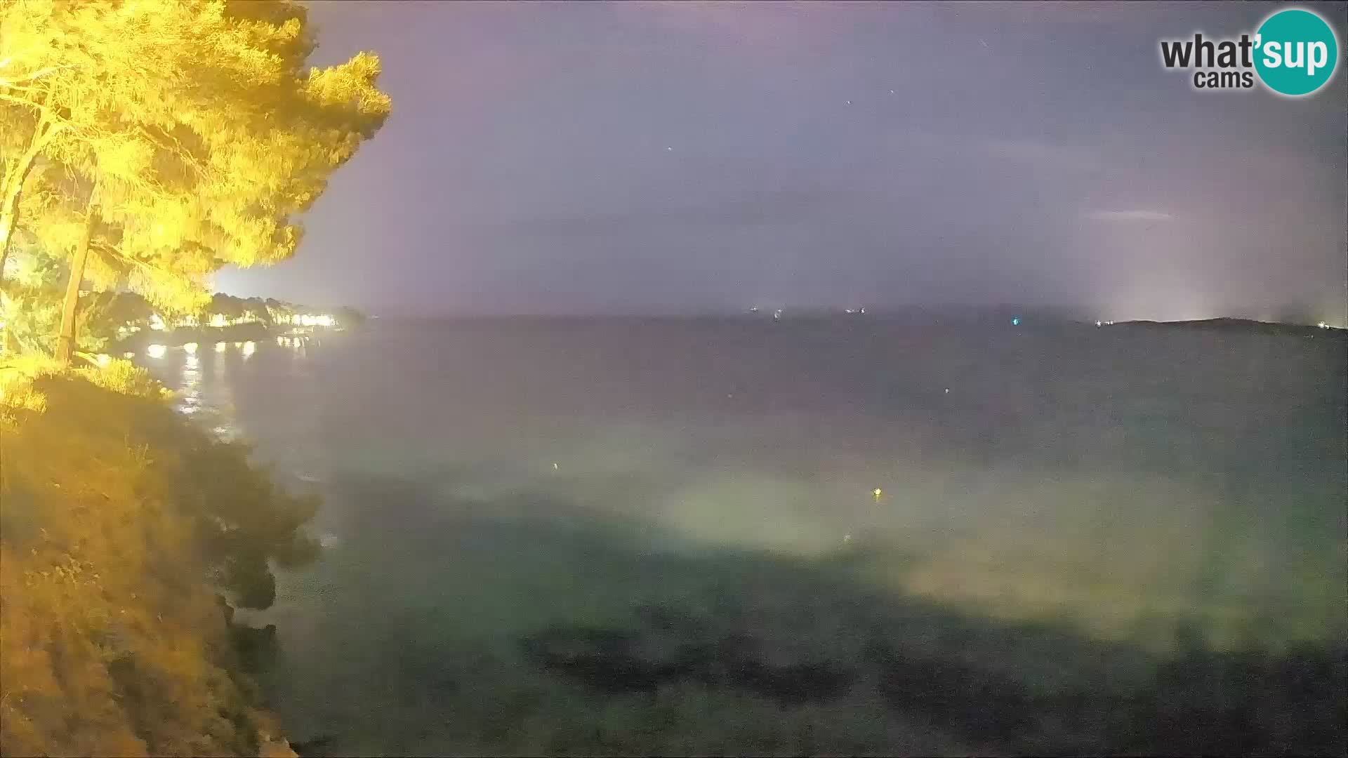 Webcam Spiaggia Potočine Bol – Vista live sulla spiaggia Borak, Isola di Brač