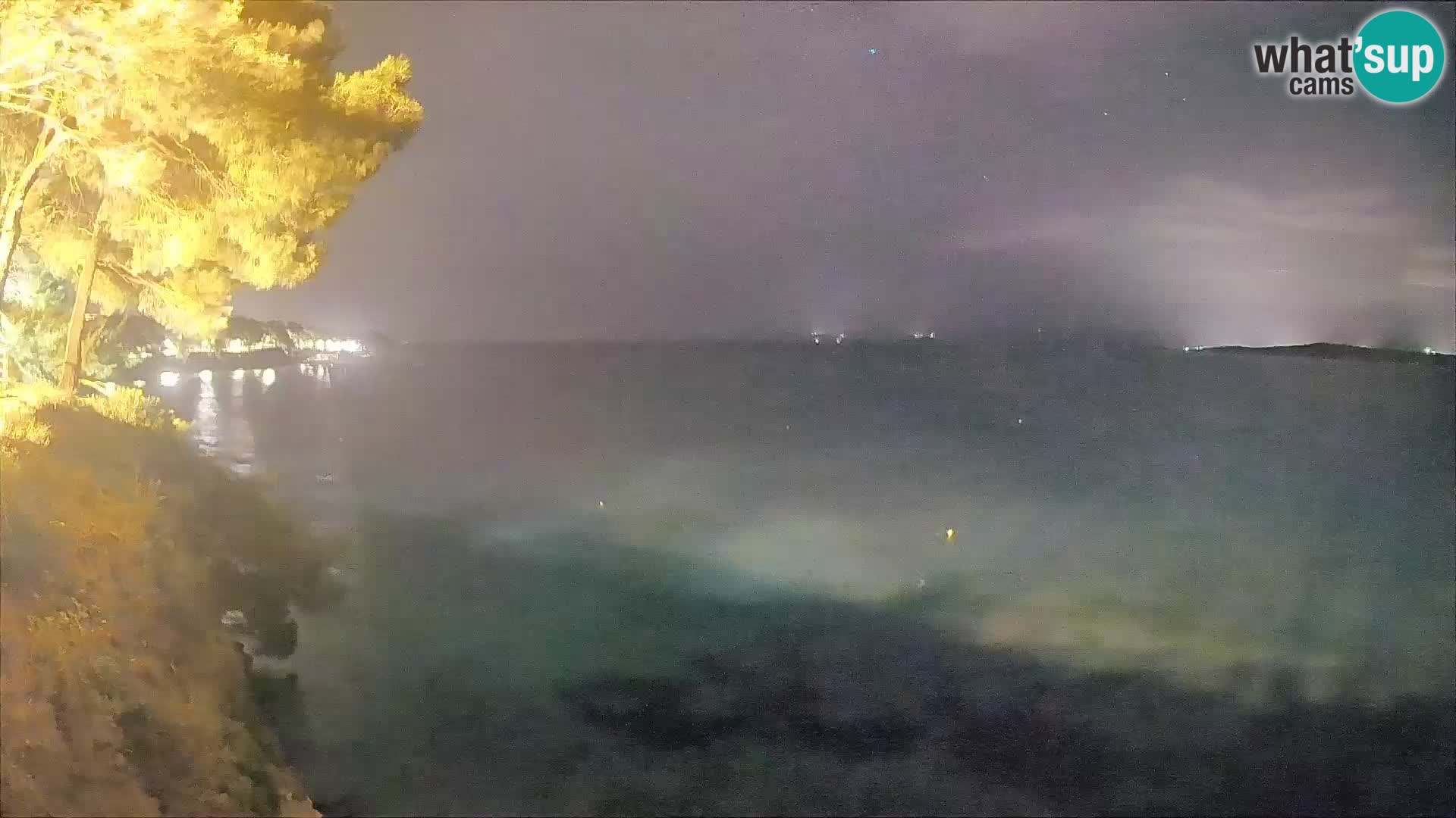 Webcam Spiaggia Potočine Bol – Vista live sulla spiaggia Borak, Isola di Brač