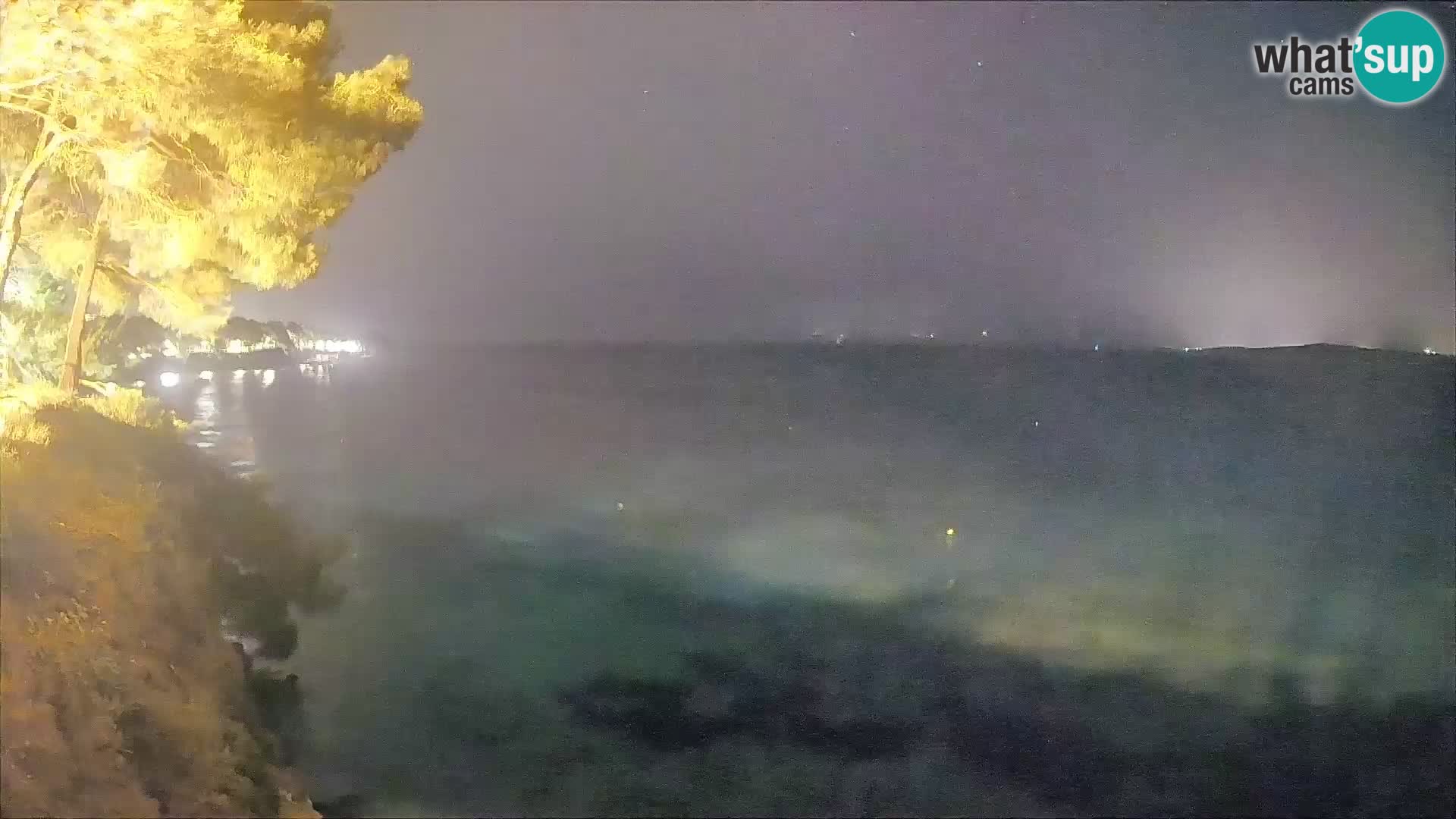 Webcam Spiaggia Potočine Bol – Vista live sulla spiaggia Borak, Isola di Brač