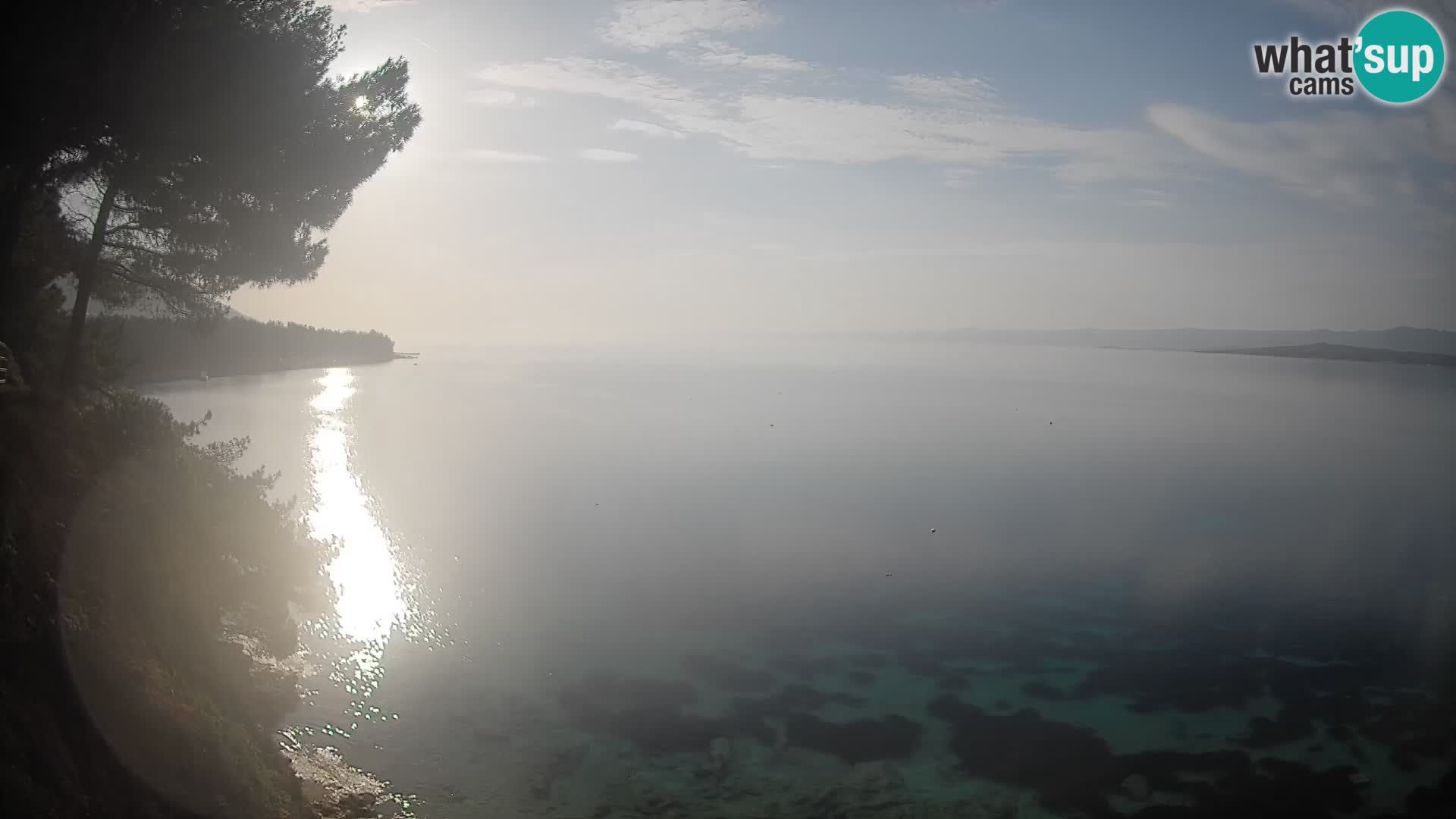 Spletna kamera Plaža Potočine Bol – Pogled v živo na plažo Borak, otok Brač
