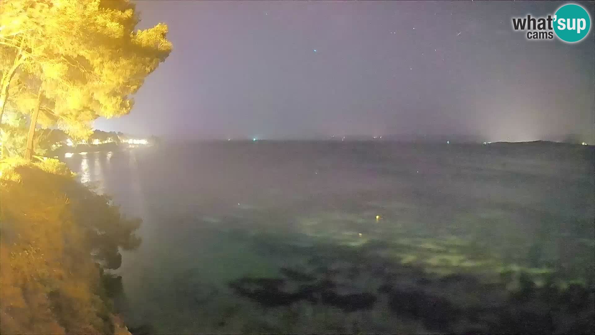 Web kamera Potočine Bol – Pogled uživo na plažu Borak, otok Brač