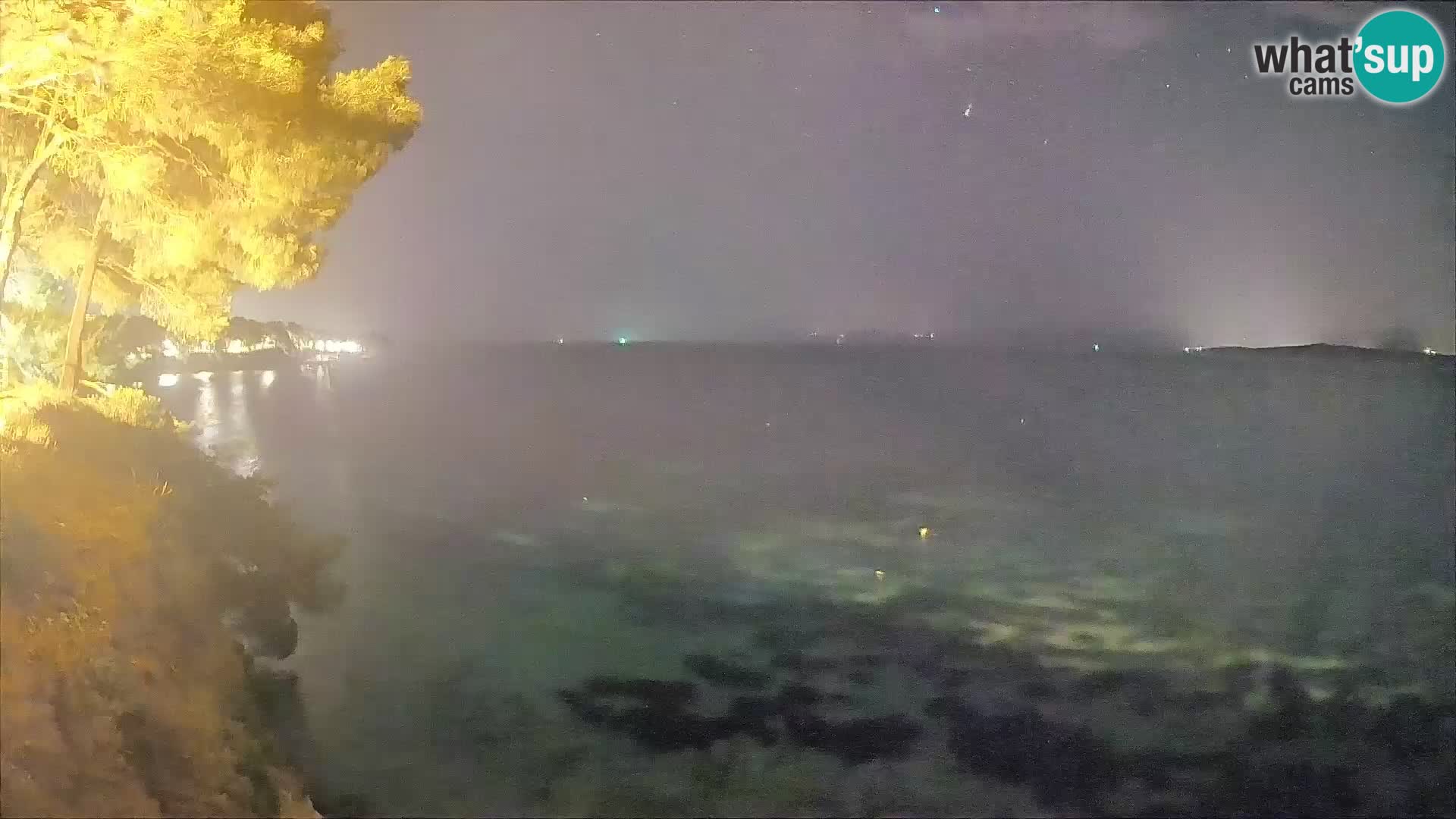 Web kamera Potočine Bol – Pogled uživo na plažu Borak, otok Brač