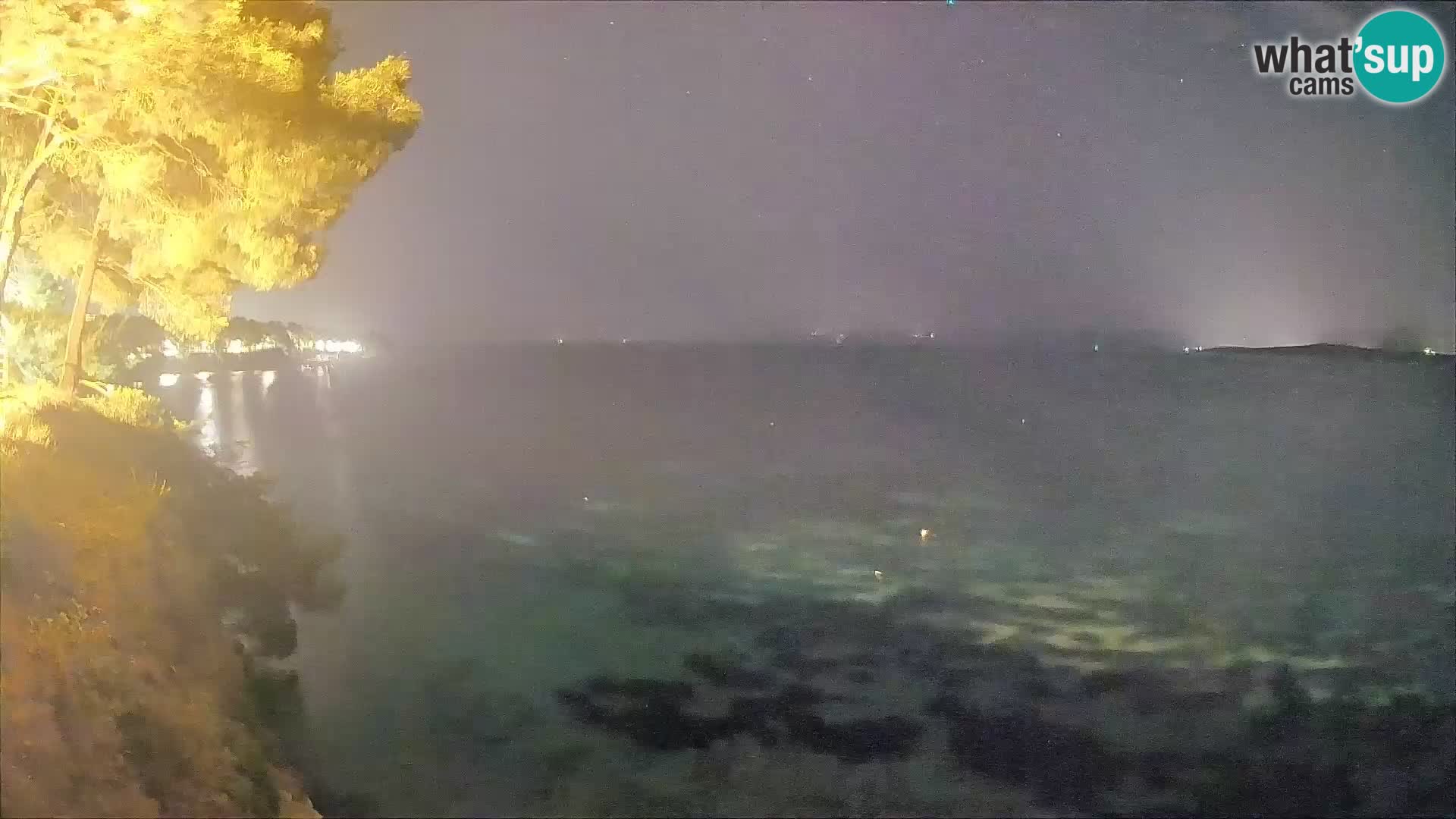 Web kamera Potočine Bol – Pogled uživo na plažu Borak, otok Brač