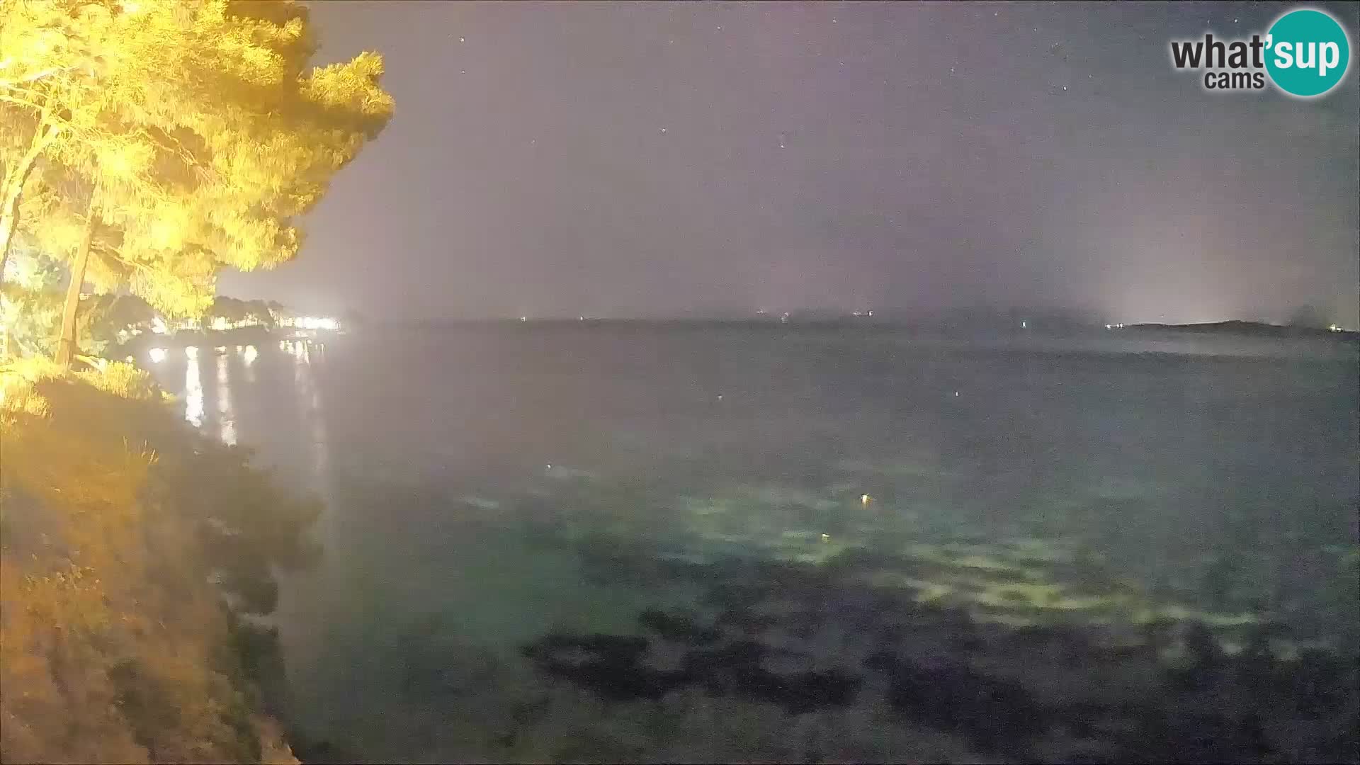 Webcam Spiaggia Potočine Bol – Vista live sulla spiaggia Borak, Isola di Brač