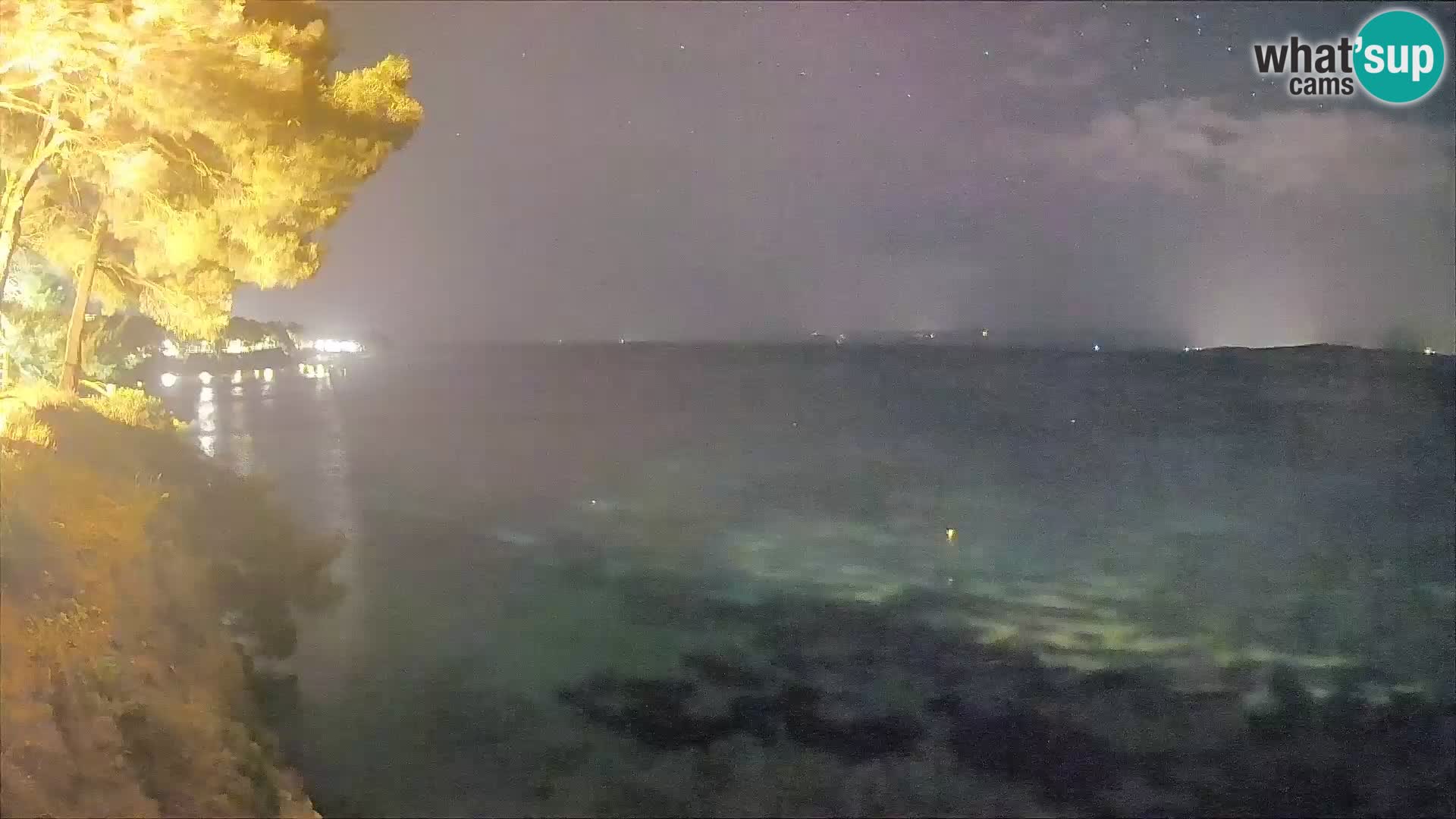 Webcam Spiaggia Potočine Bol – Vista live sulla spiaggia Borak, Isola di Brač