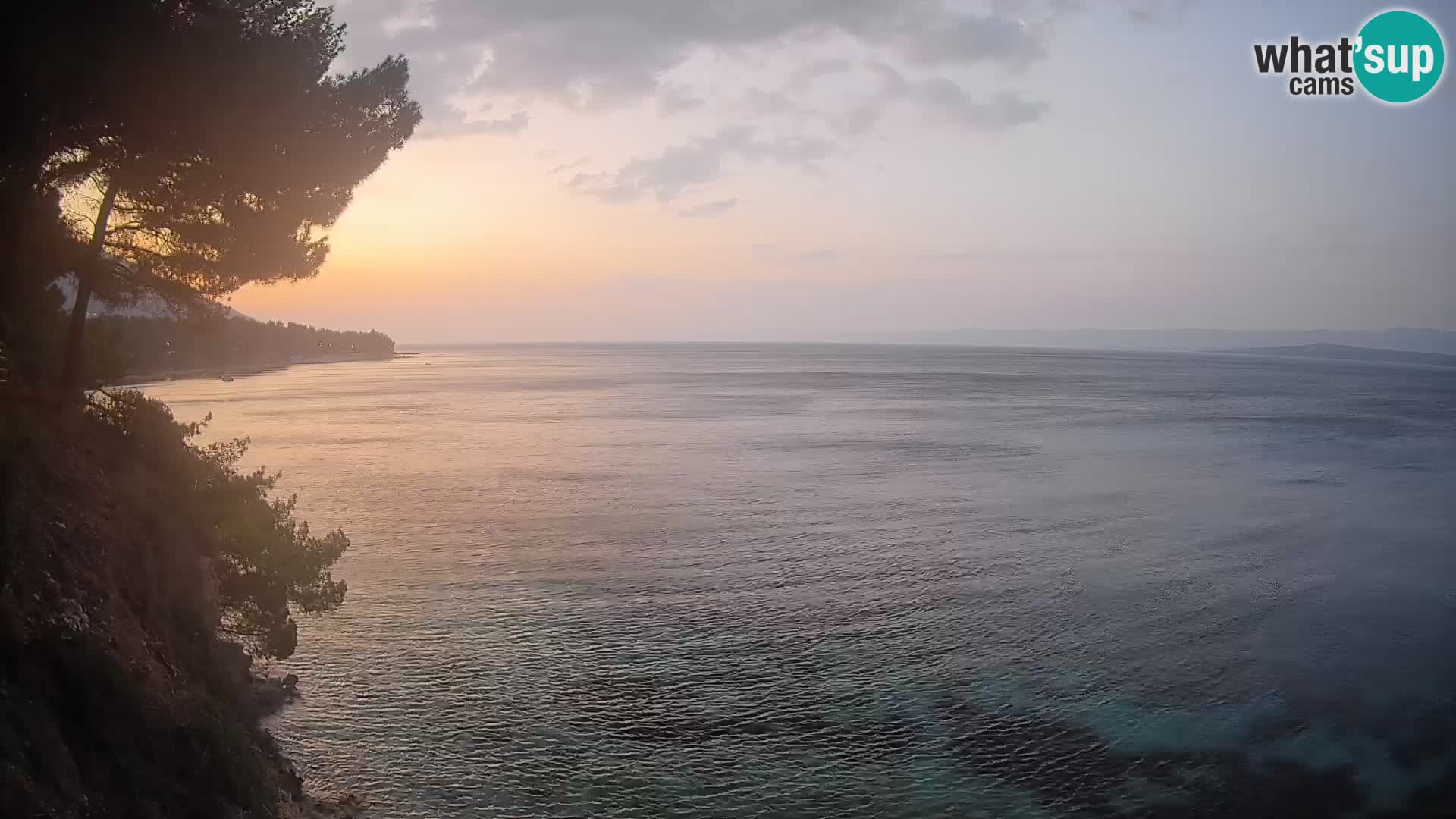 Spletna kamera Plaža Potočine Bol – Pogled v živo na plažo Borak, otok Brač