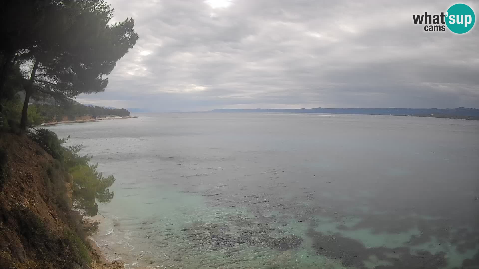 Spletna kamera Plaža Potočine Bol – Pogled v živo na plažo Borak, otok Brač