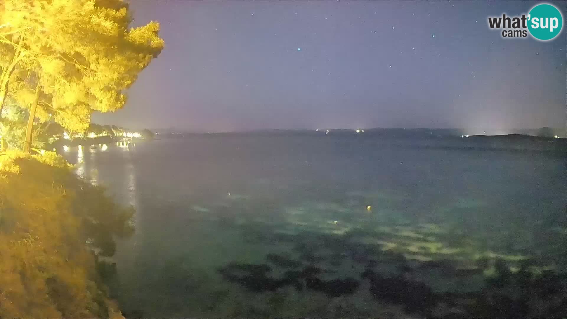 Web kamera Potočine Bol – Pogled uživo na plažu Borak, otok Brač