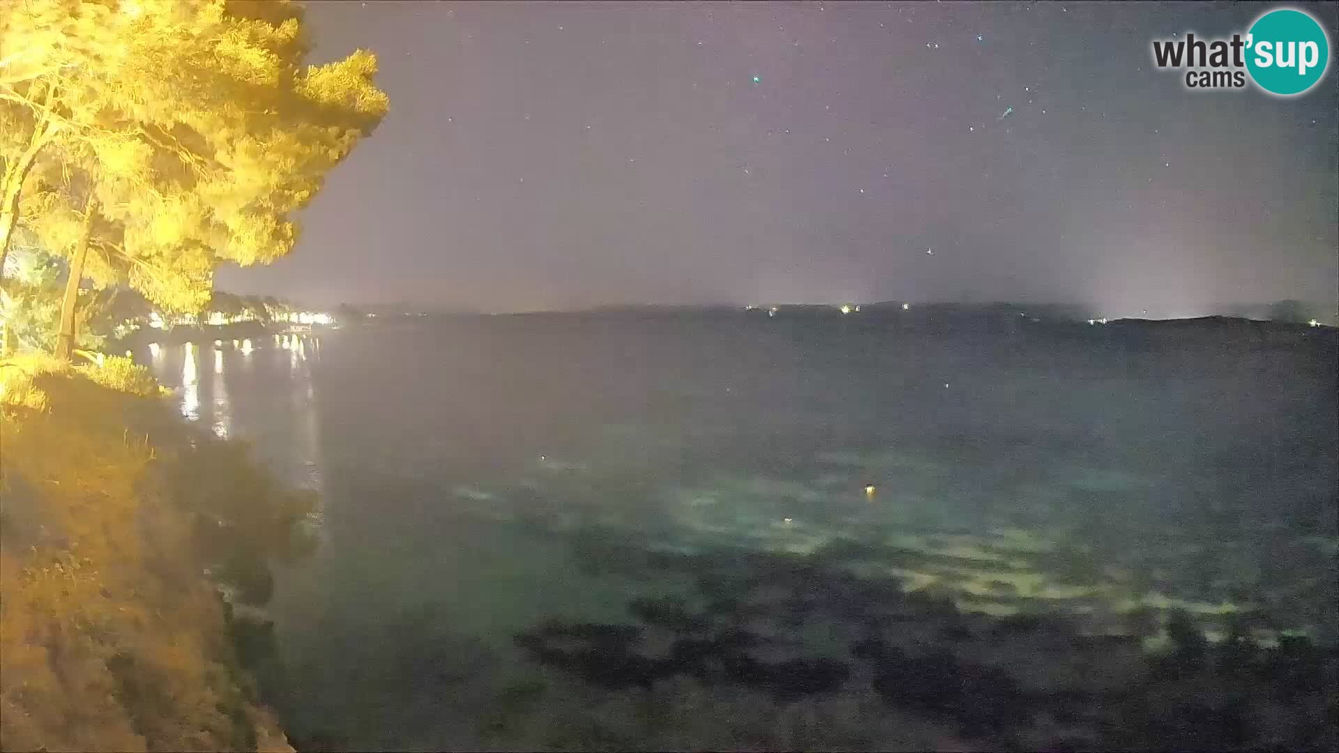 Webcam Spiaggia Potočine Bol – Vista live sulla spiaggia Borak, Isola di Brač