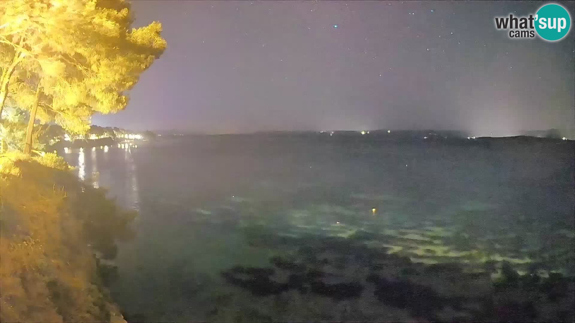 Webcam Spiaggia Potočine Bol – Vista live sulla spiaggia Borak, Isola di Brač