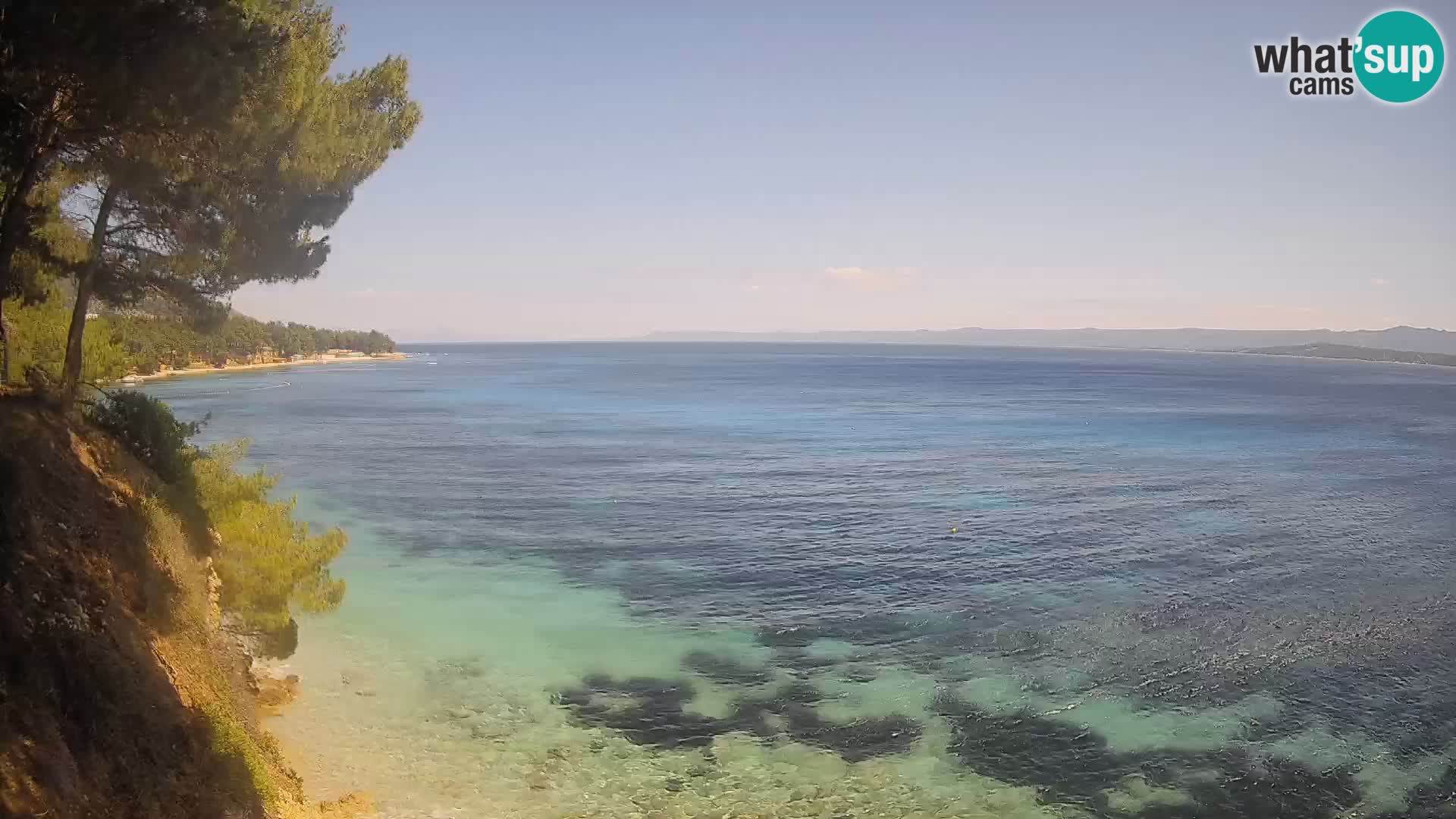 Spletna kamera Plaža Potočine Bol – Pogled v živo na plažo Borak, otok Brač