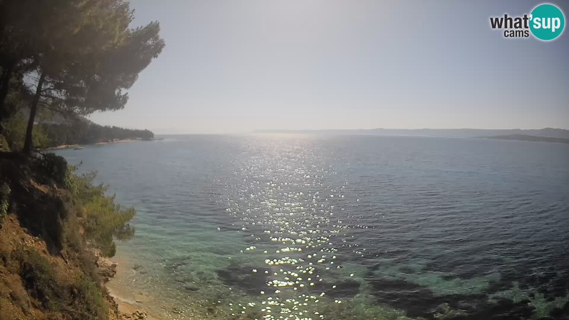 Spletna kamera Plaža Potočine Bol – Pogled v živo na plažo Borak, otok Brač