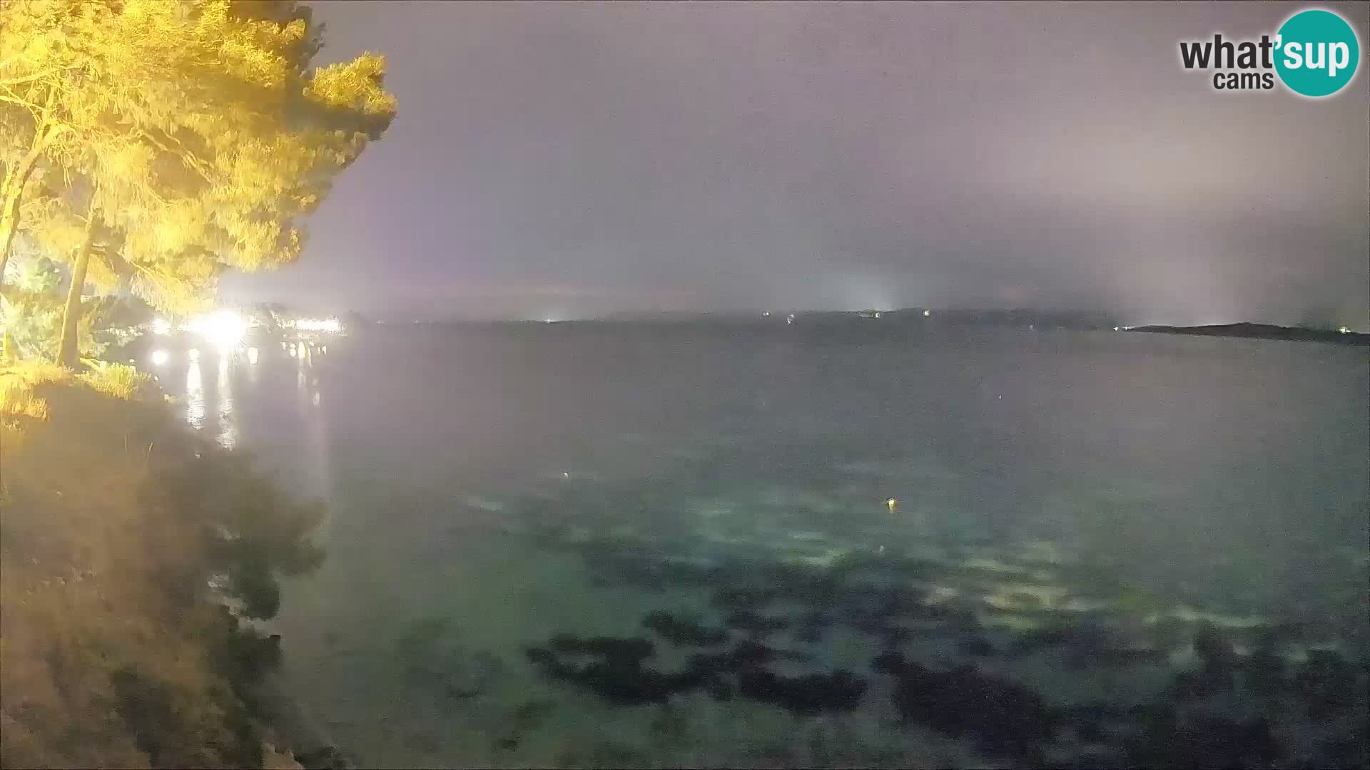 Webcam Spiaggia Potočine Bol – Vista live sulla spiaggia Borak, Isola di Brač