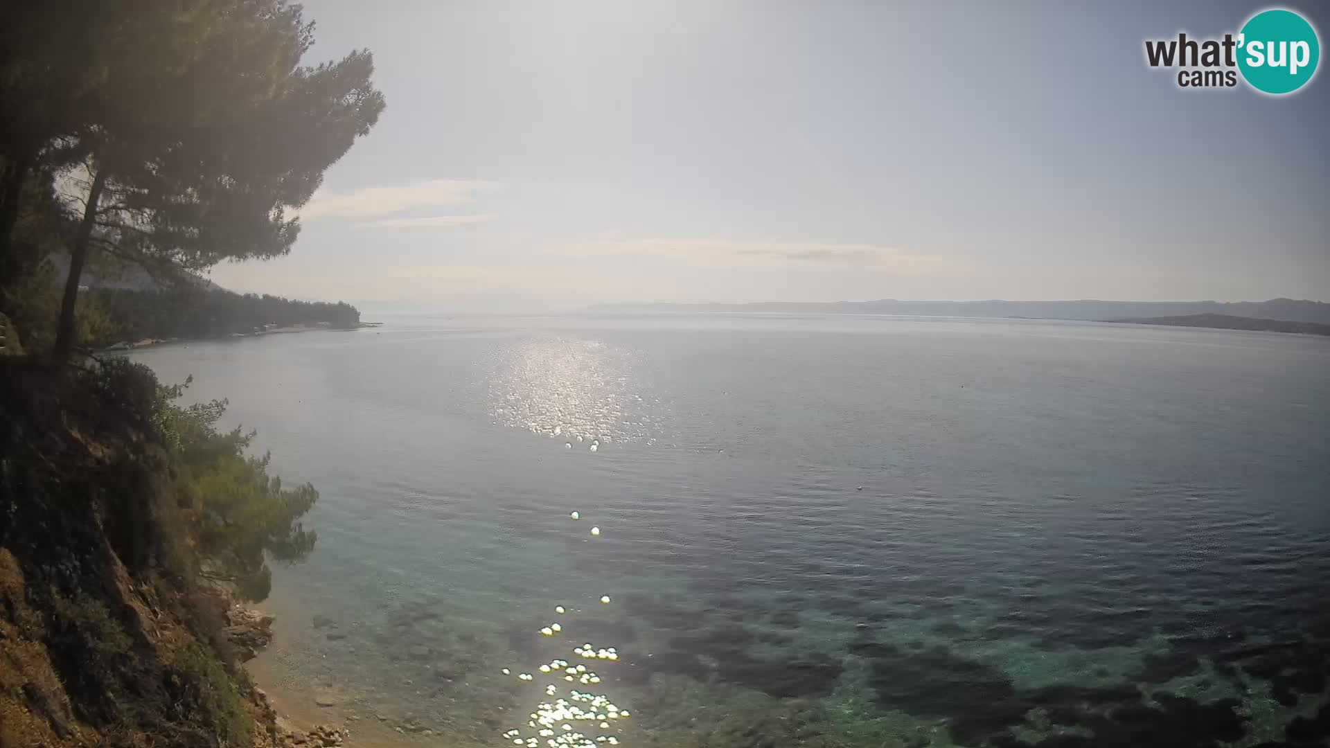 Spletna kamera Plaža Potočine Bol – Pogled v živo na plažo Borak, otok Brač