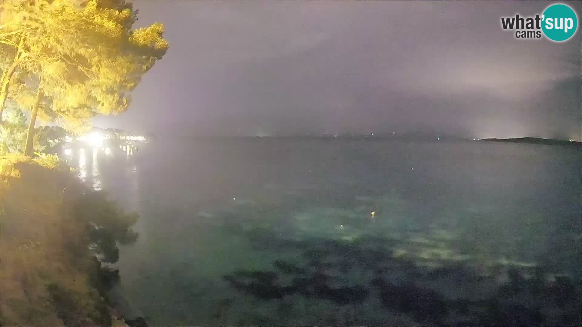 Web kamera Potočine Bol – Pogled uživo na plažu Borak, otok Brač