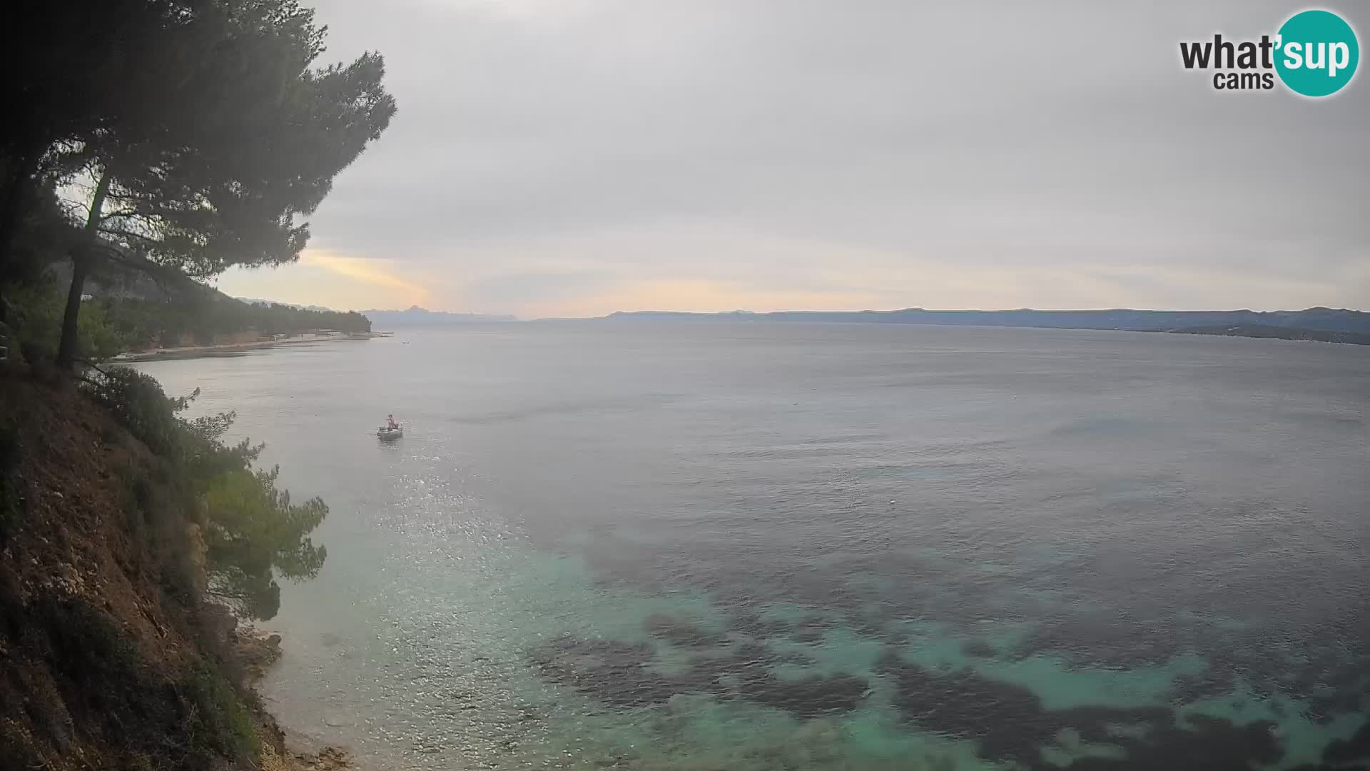 Web kamera Potočine Bol – Pogled uživo na plažu Borak, otok Brač