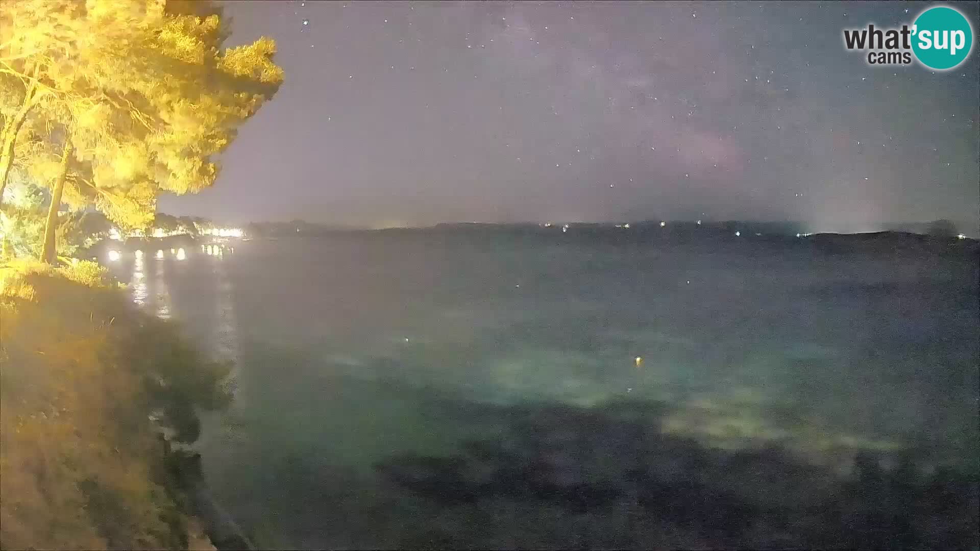 Web kamera Potočine Bol – Pogled uživo na plažu Borak, otok Brač